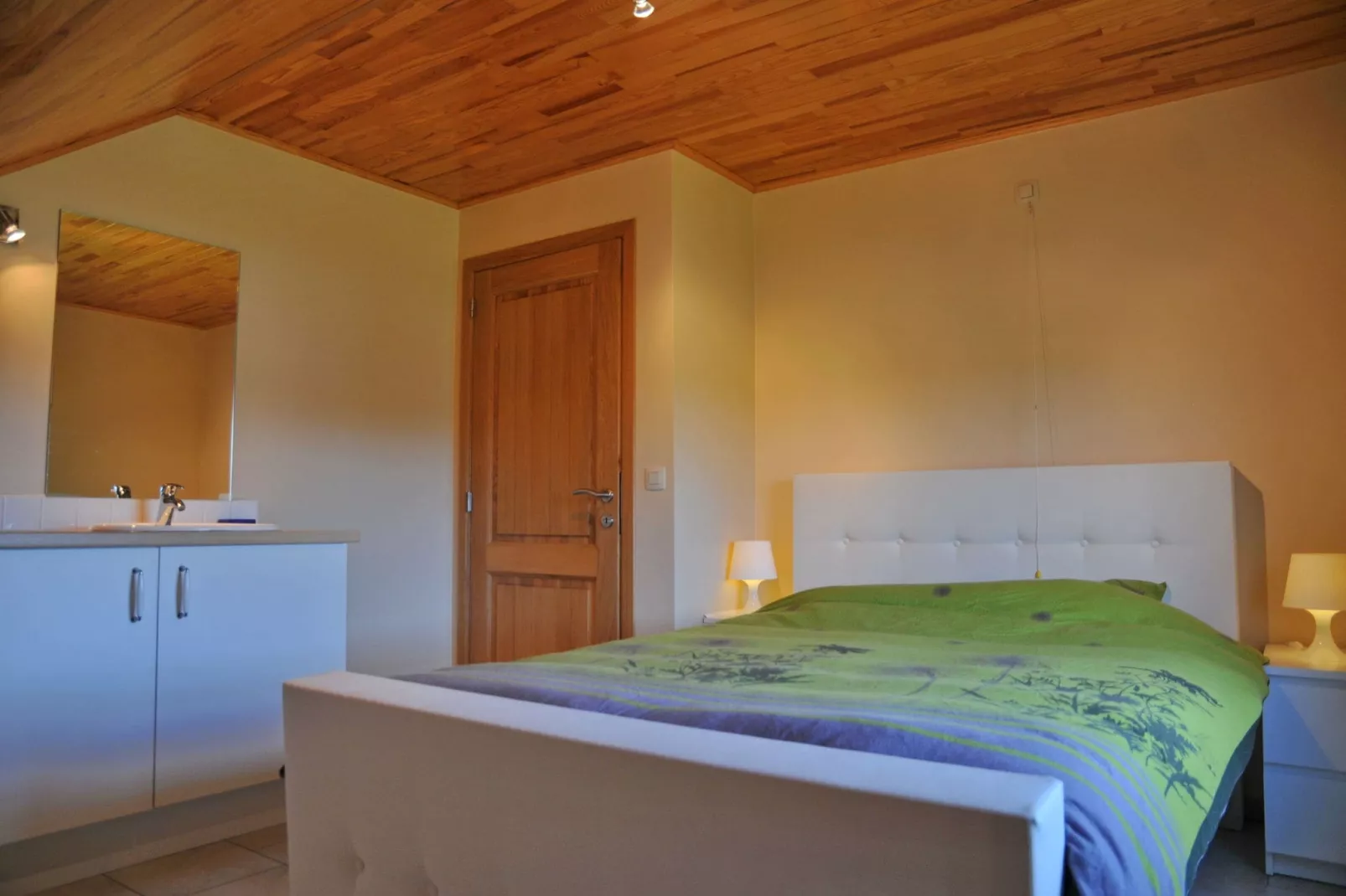 Le Bonheur-Bedroom