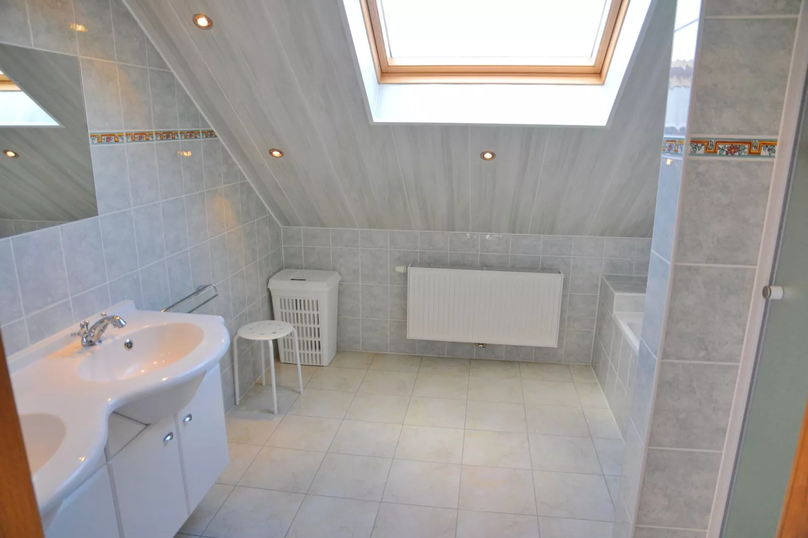 Le Bonheur-Bathroom