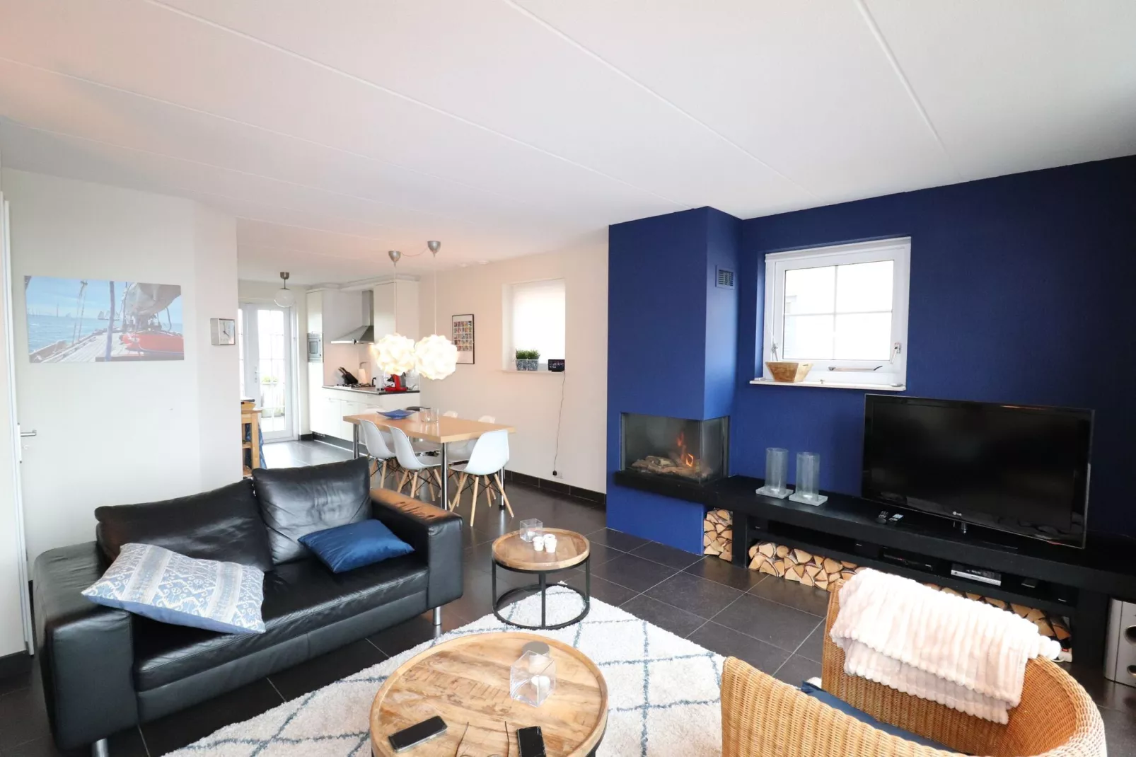 Moderne schiphuiswoning in Stavoren-Living room