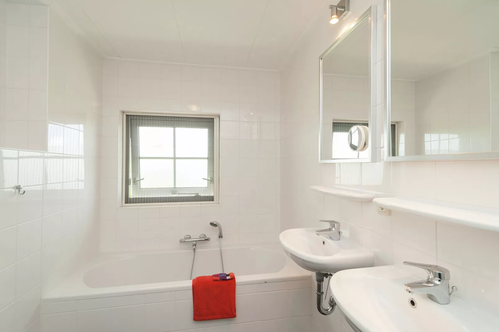 Moderne schiphuiswoning in Stavoren-Bathroom