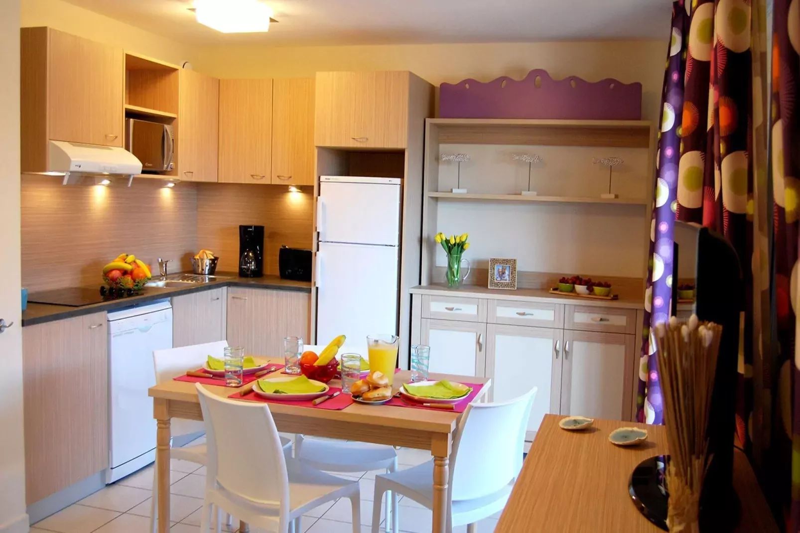 Pierres de Jade 2-Dining room