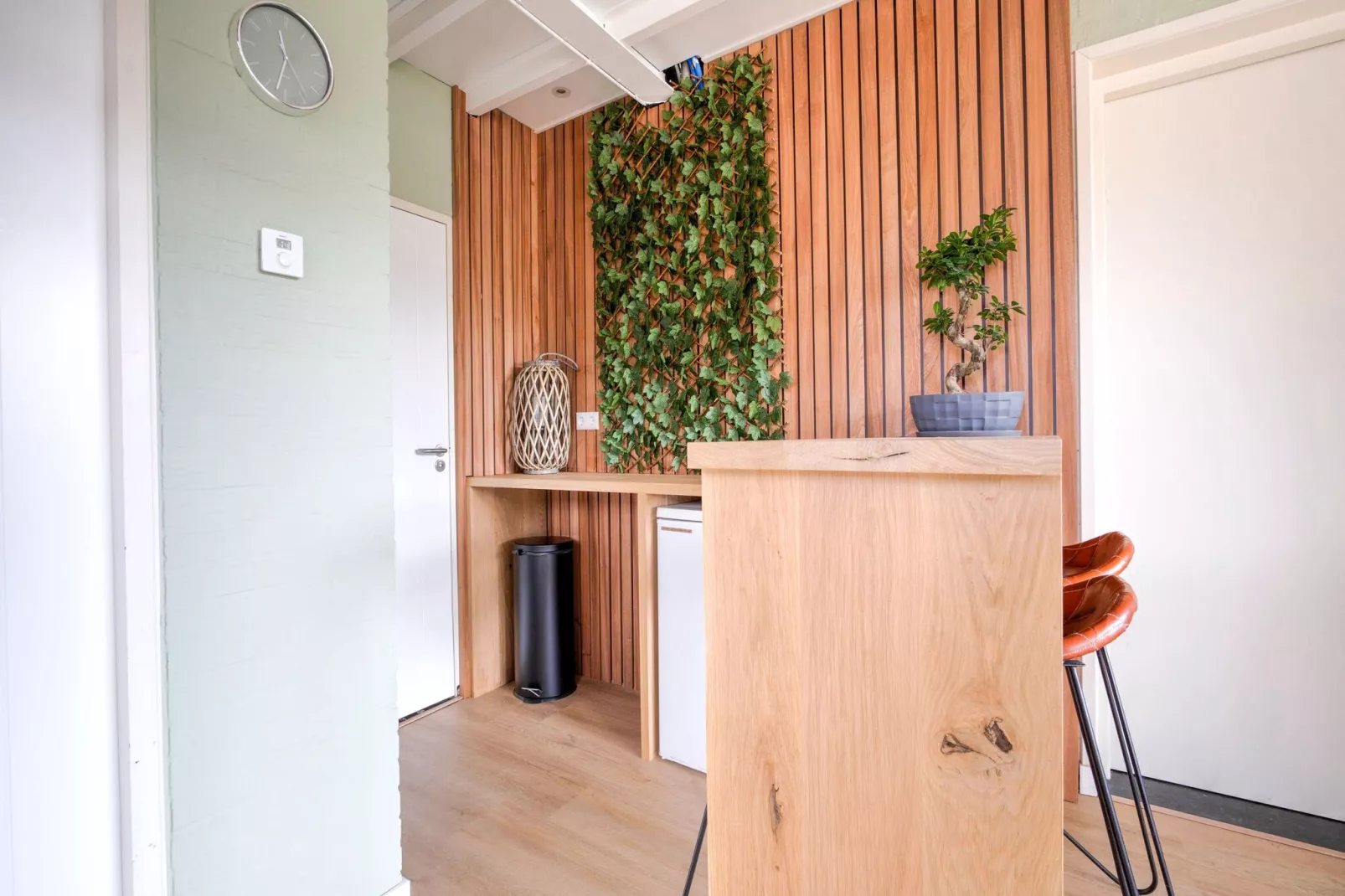 Bungalow 64 en 65-Dining room