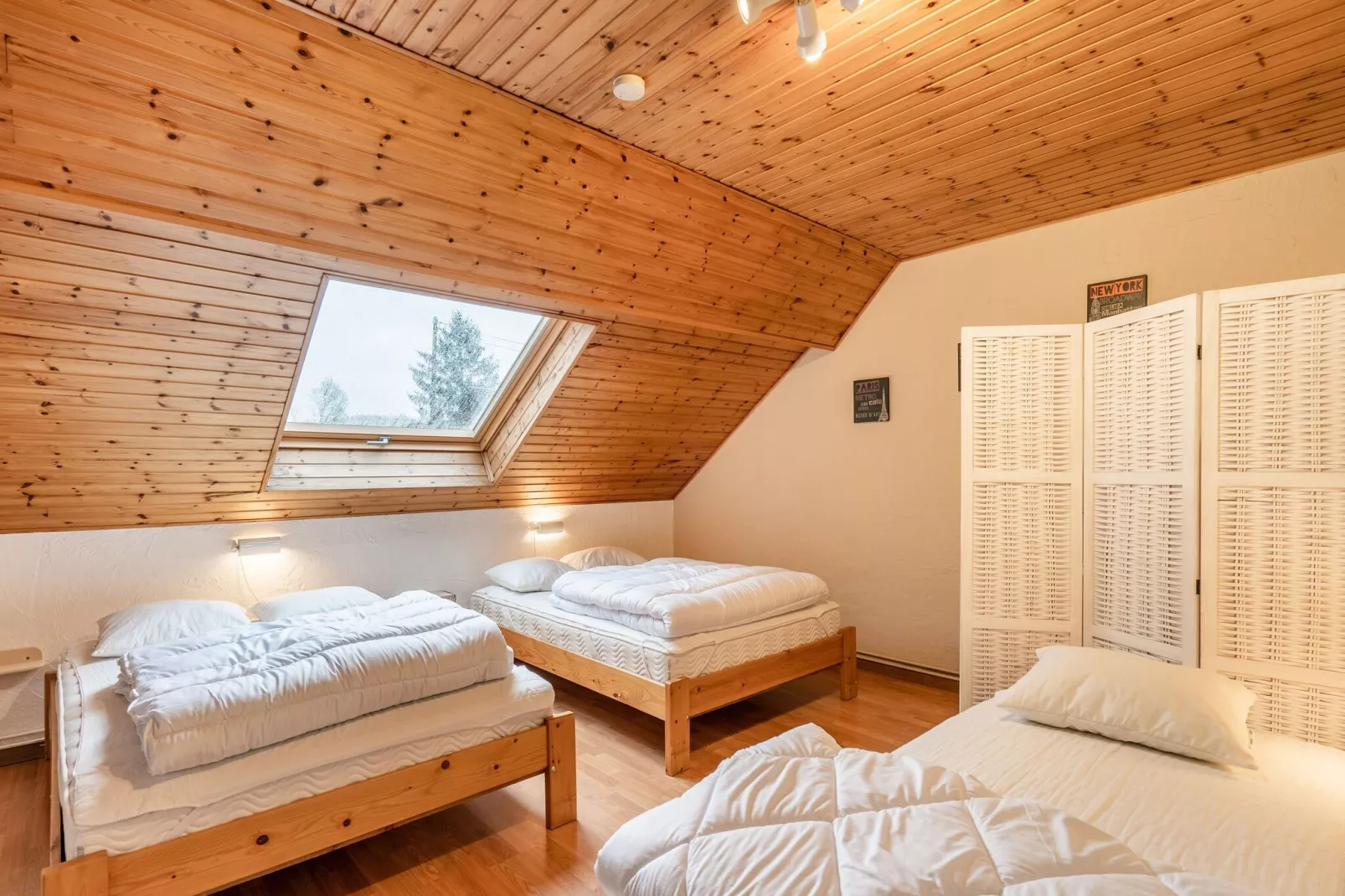 Le Skassi-Bedroom