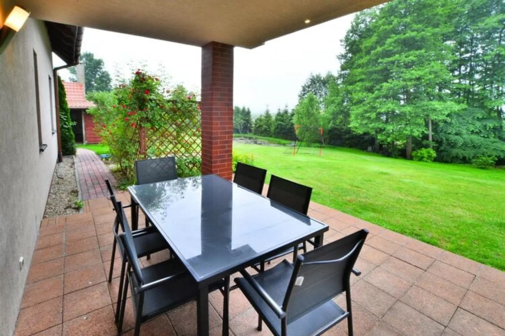 Komfortowy dom dla 15 osób Święcianowo-Terrace