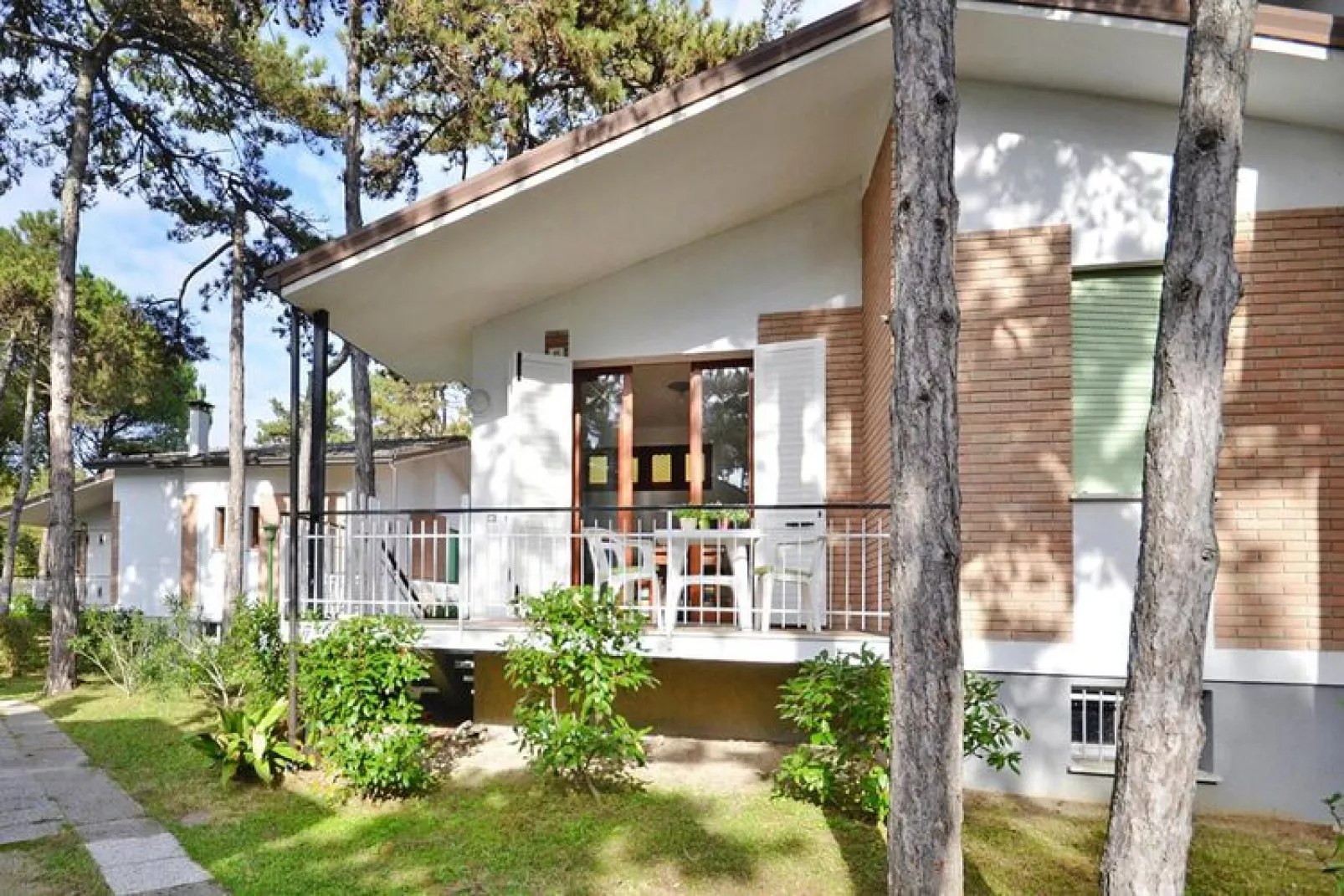 Holiday resort Alex Lignano-C6-Not tagged