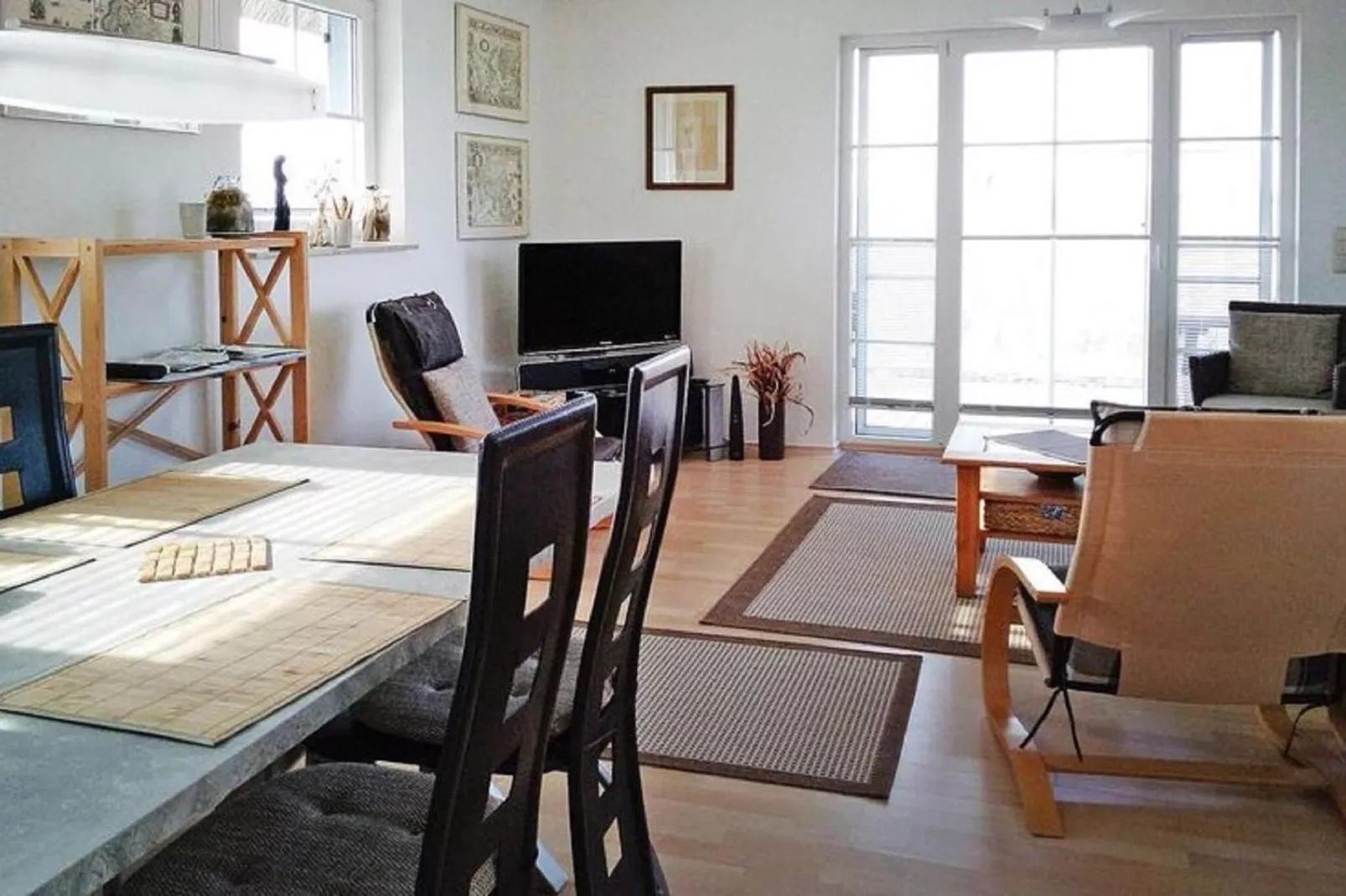 Haus am Boddenufer-Dining room