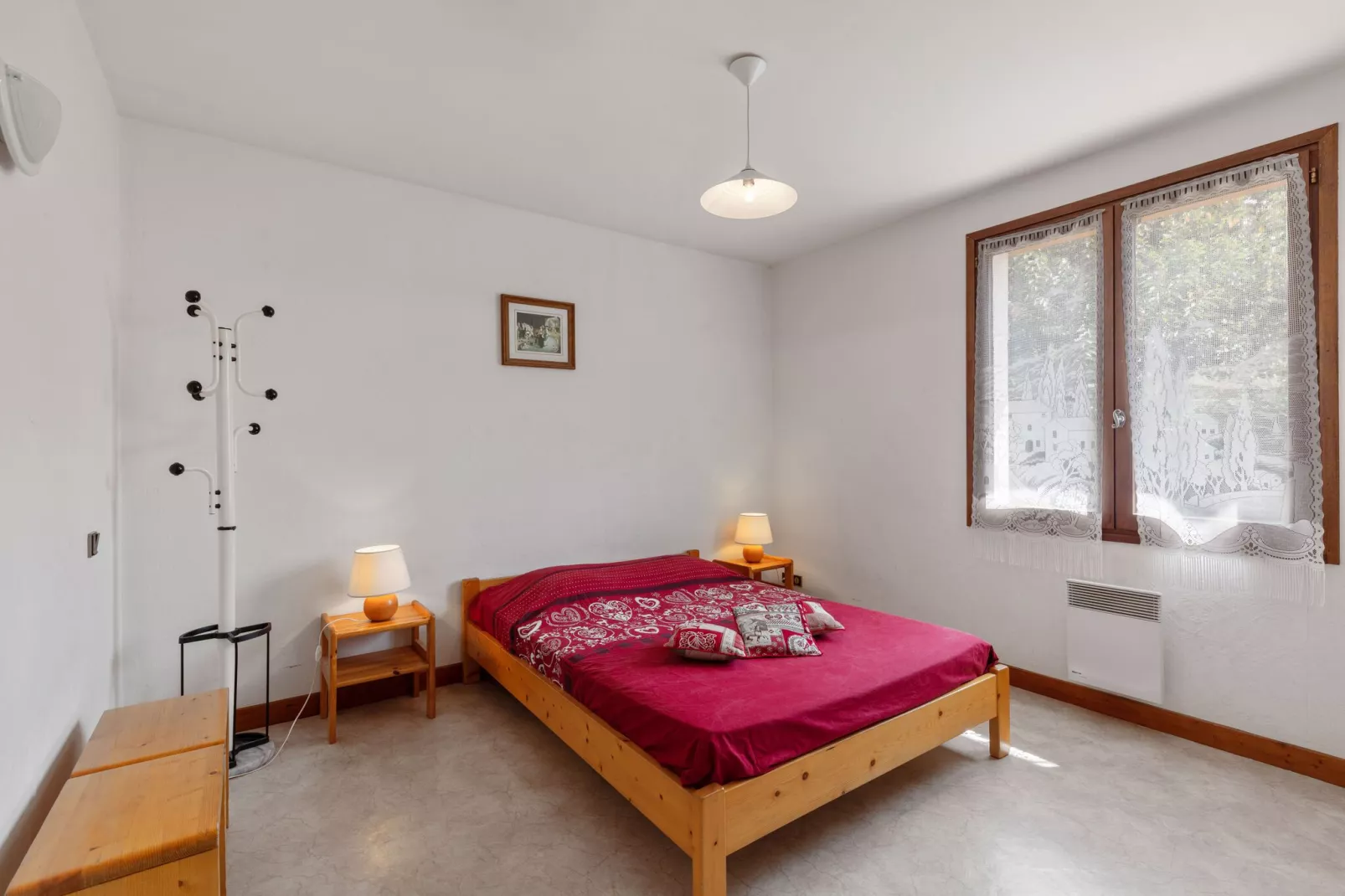Chez Dominique-Bedroom