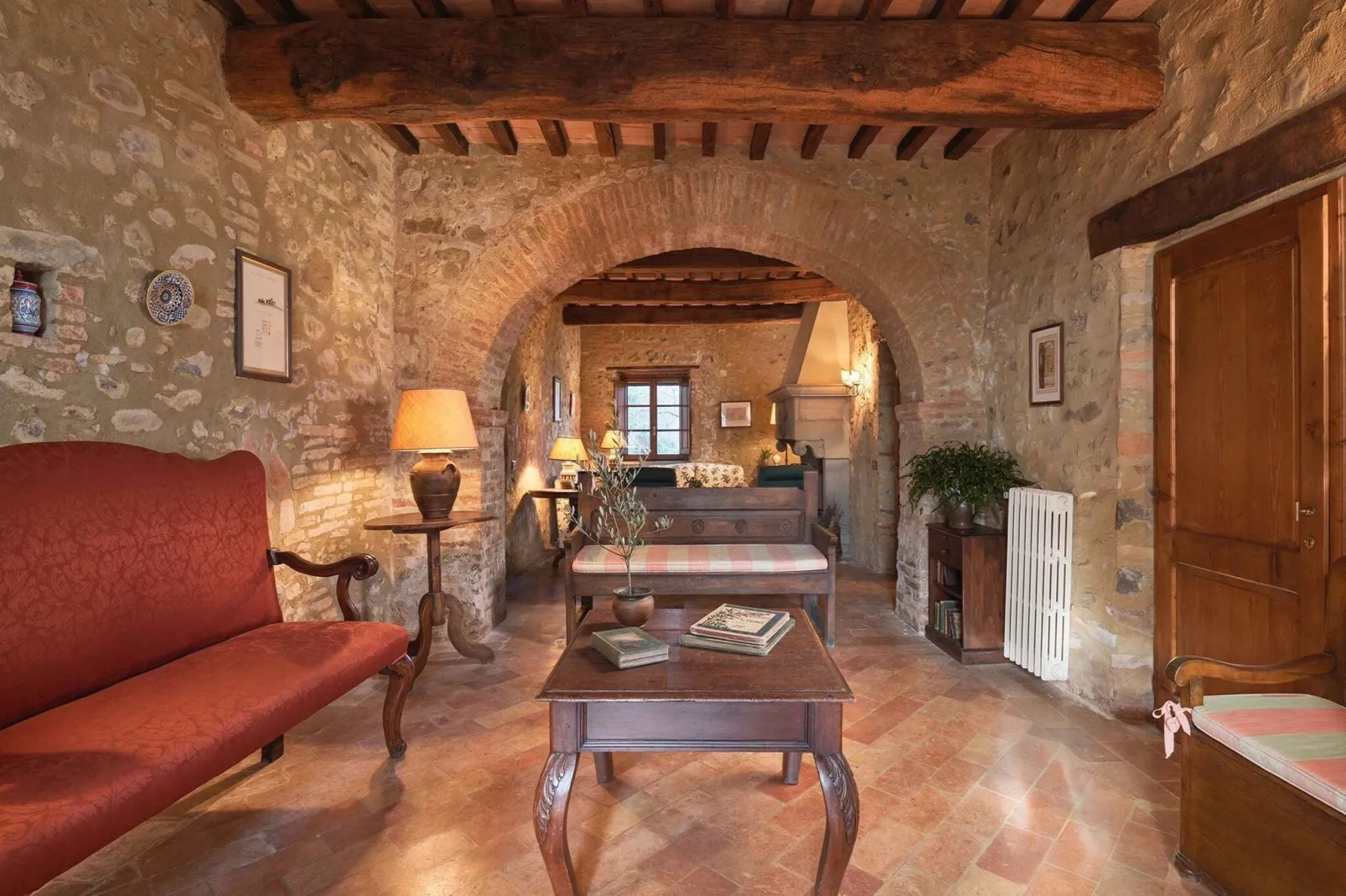 Casa Tettoia-Living room