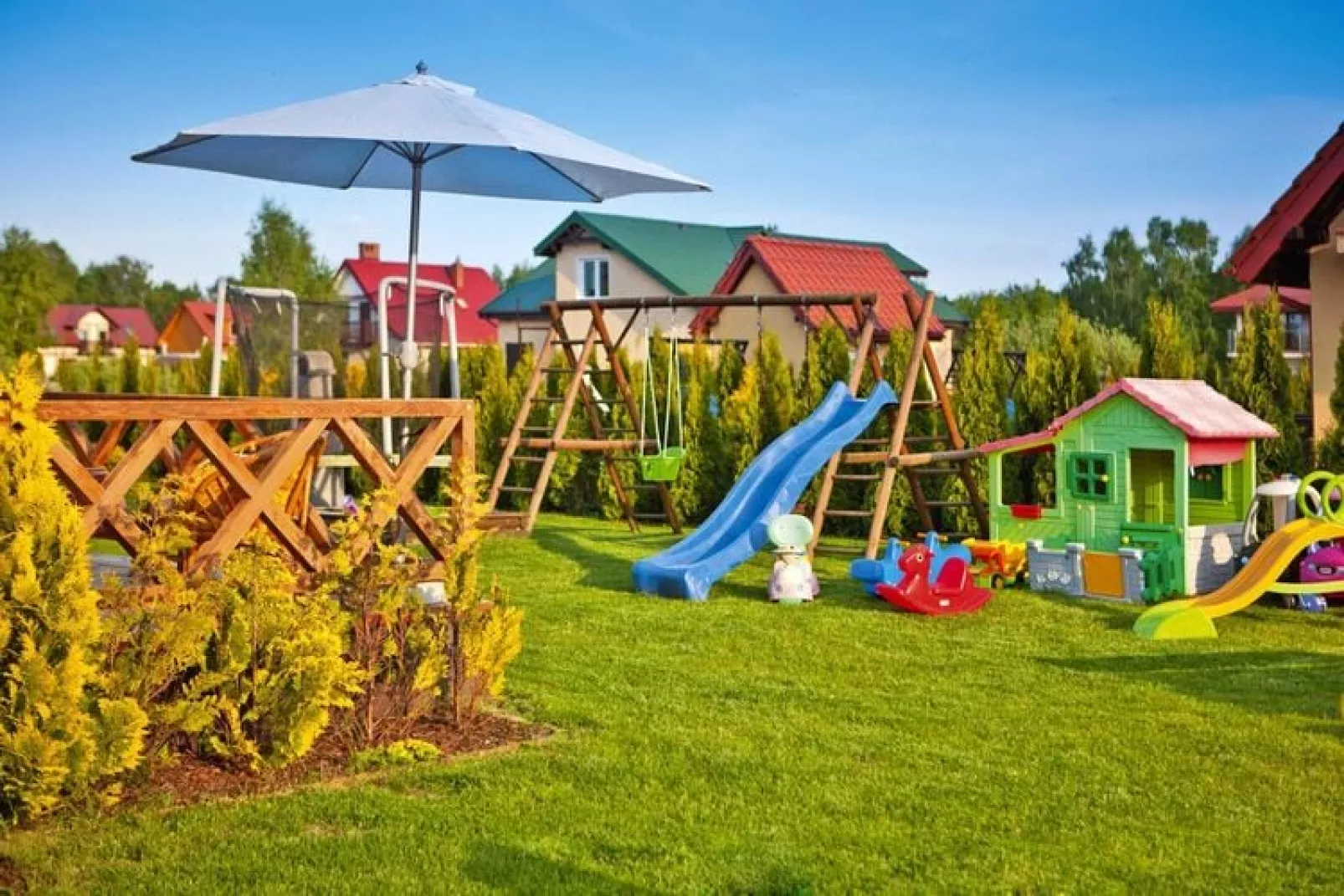 Semi-detached houses Rowy-Gardens summer