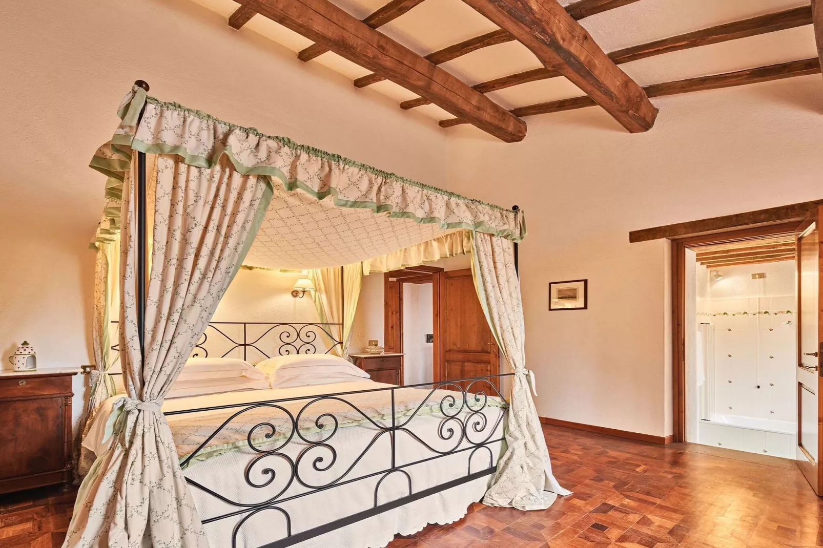 Casa Tettoia-Bedroom