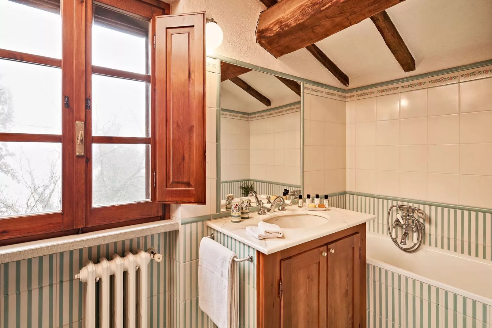 Casa Loggia-Bathroom