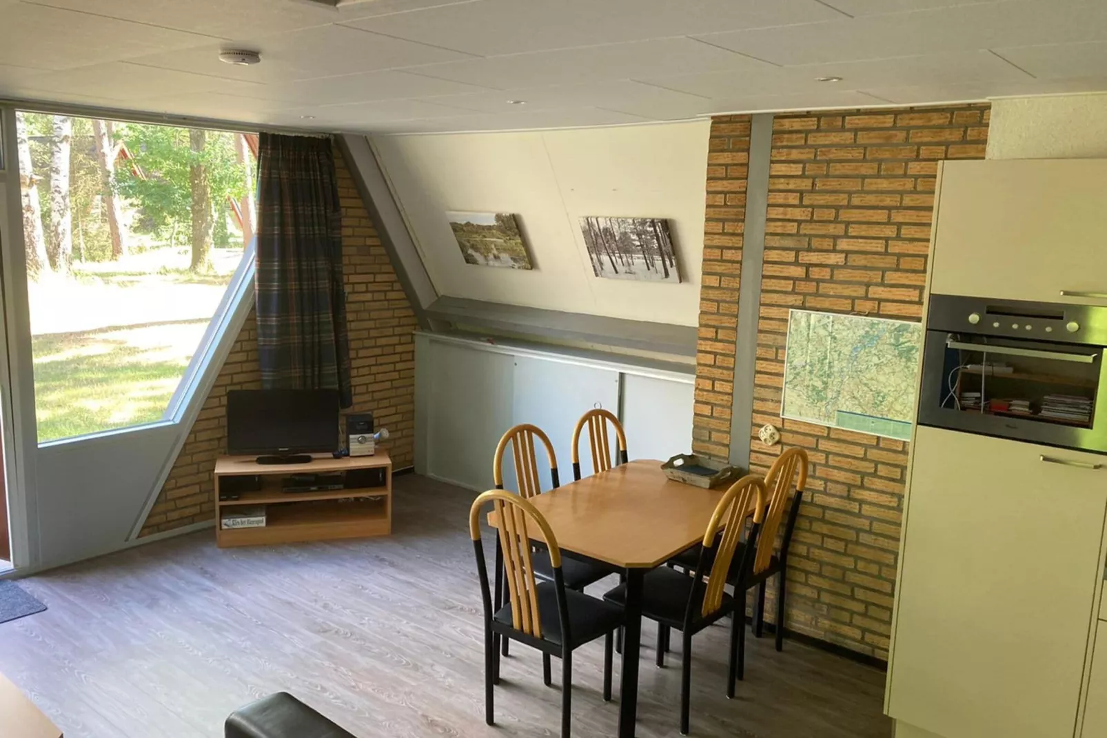 Vosseven 73 Maretak-Dining room