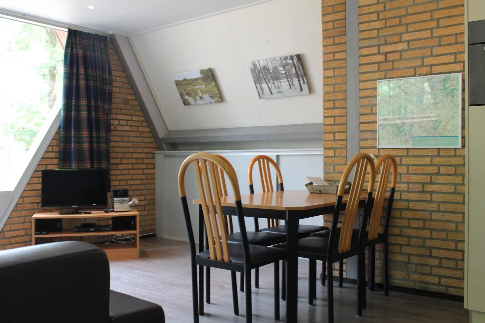 Vosseven 73 Maretak-Dining room