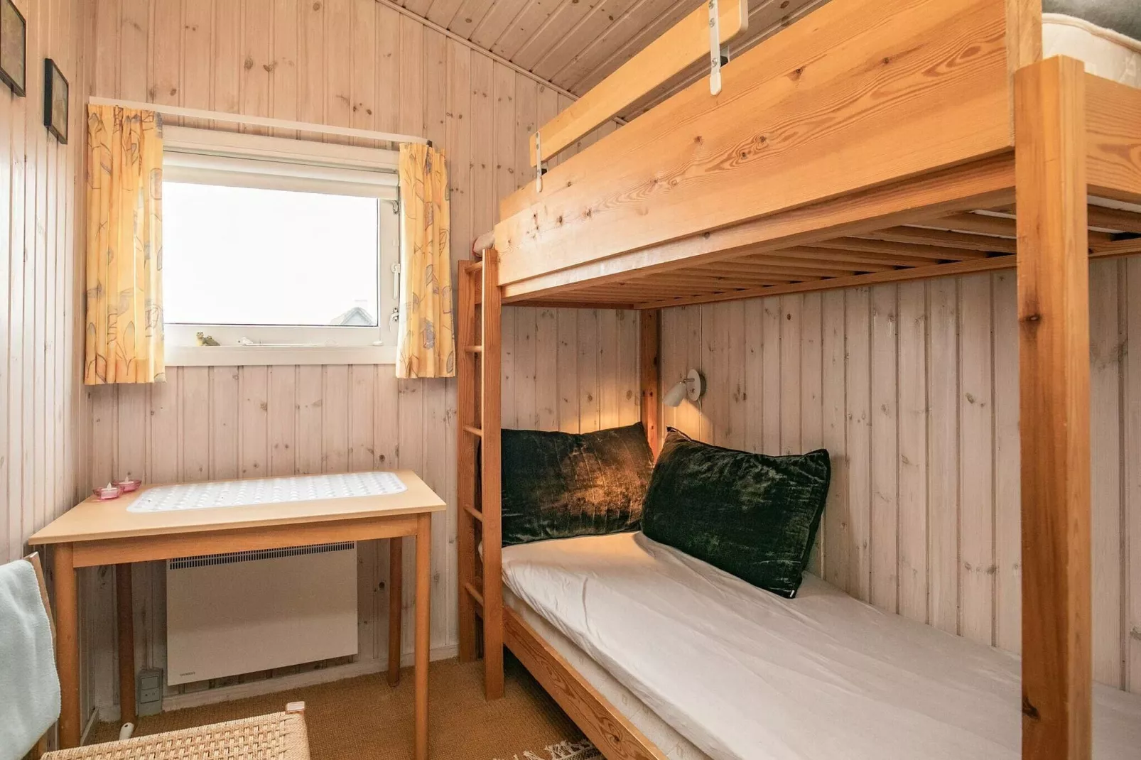 8 person holiday home in Pandrup-Indoor