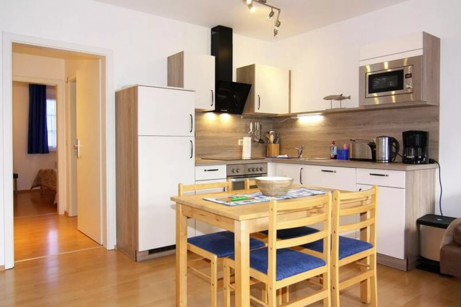 Ferienwohnung EG links Trassenheide-Esszimmer