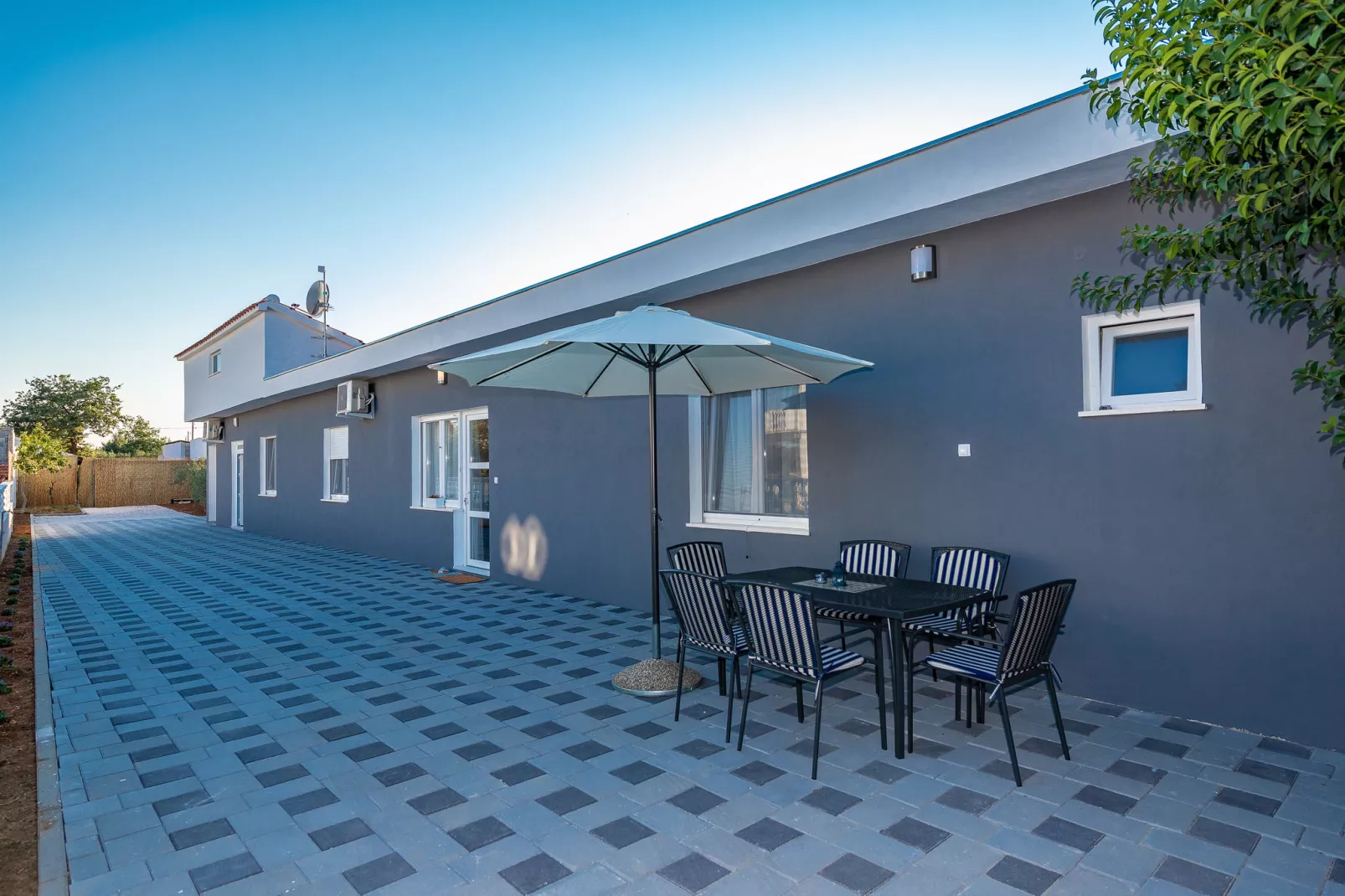 Holiday home Giovanni-Balcon-terrasse