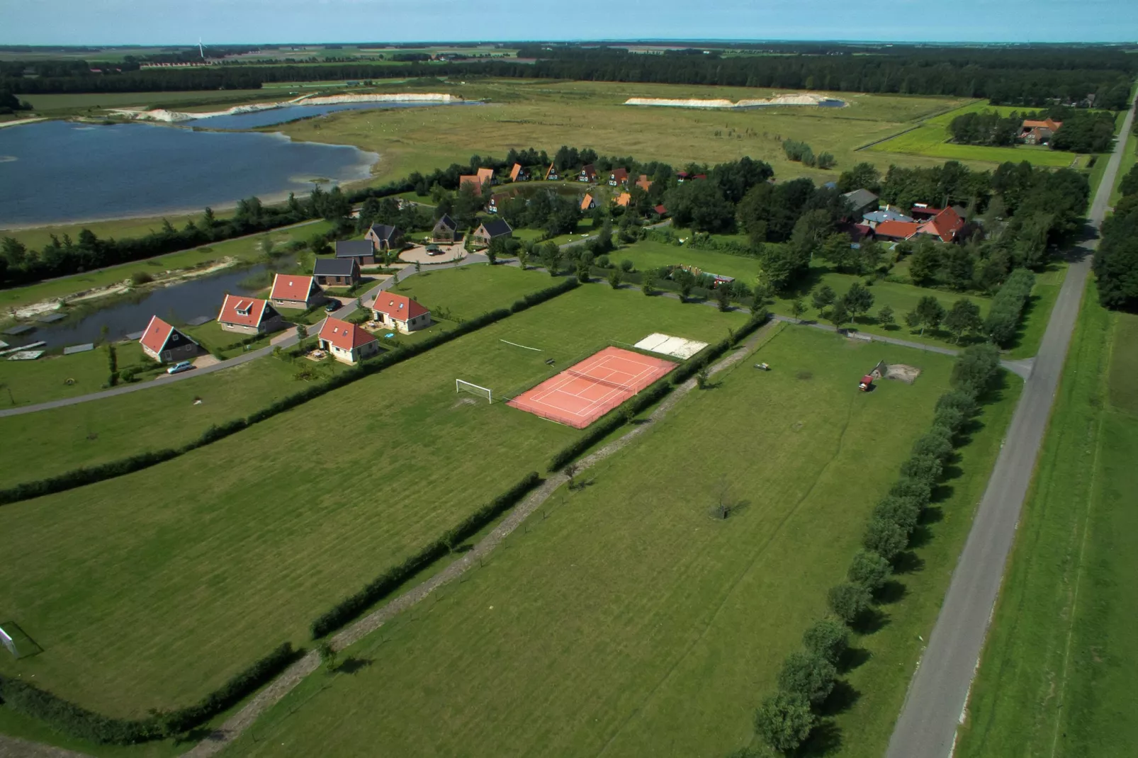 Vakantiepark Eigen Wijze 3-Exterior summer