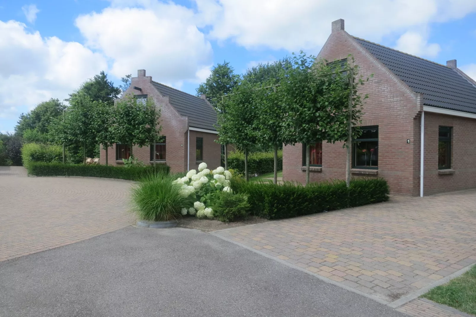Vakantiepark Eigen Wijze 3-Exterior summer