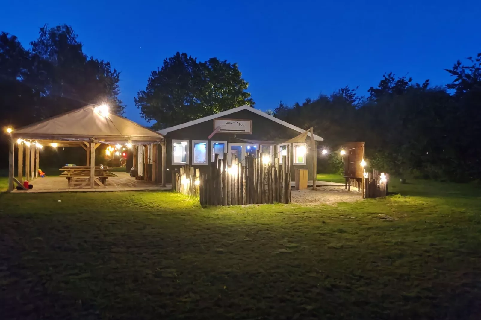 Vakantiepark Eigen Wijze 3-Exterior summer