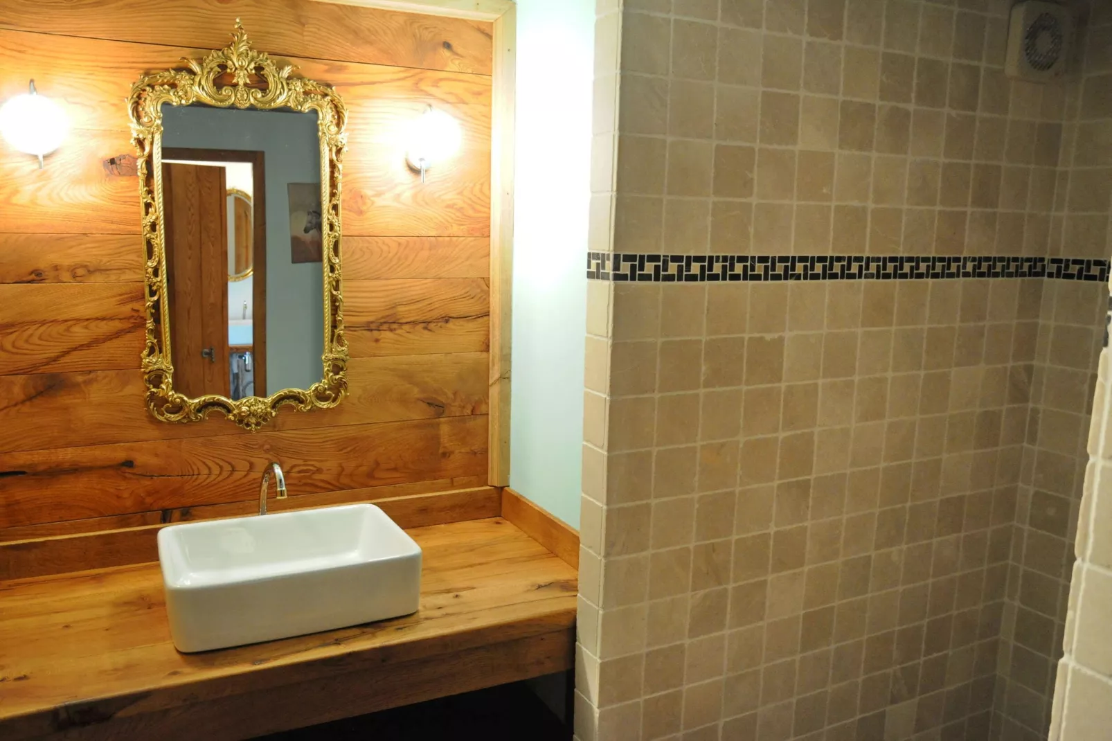 Presbytère-Bathroom