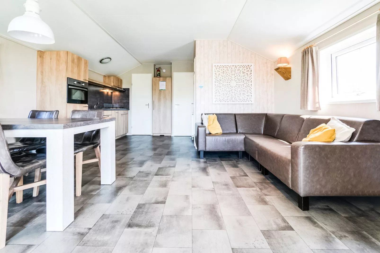 Vakantiepark Eigen Wijze 6-Living room