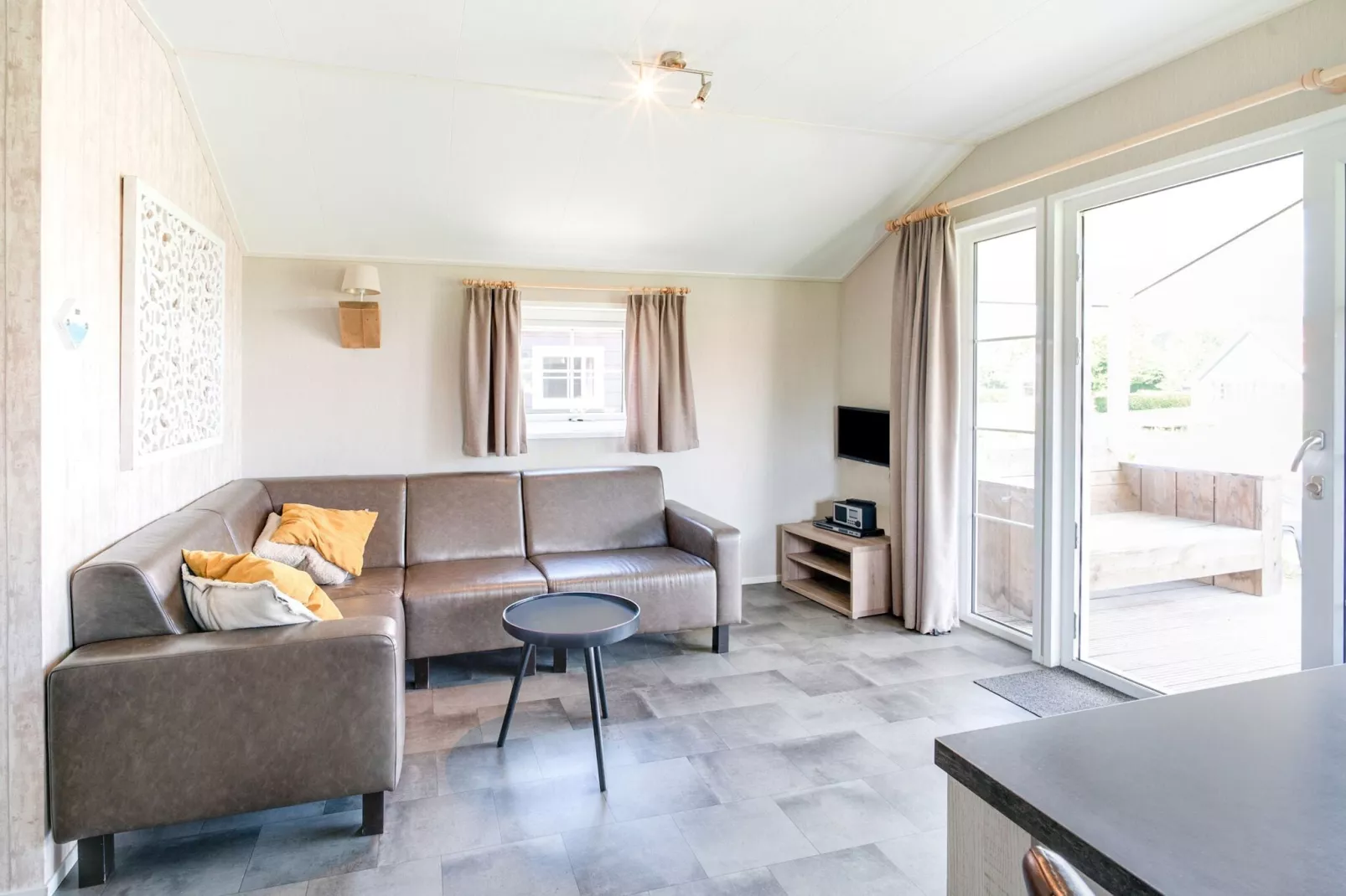 Vakantiepark Eigen Wijze 6-Living room