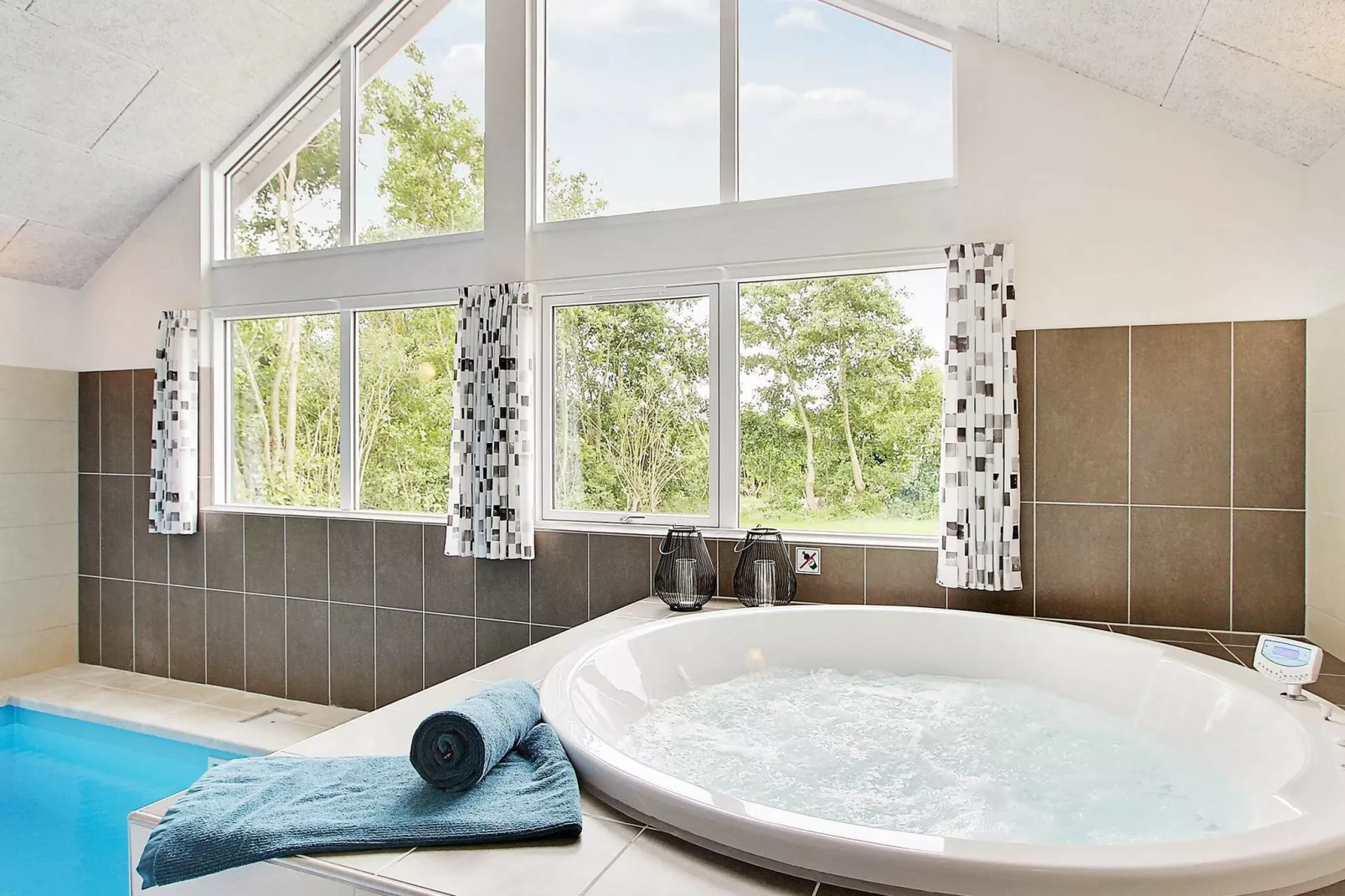 Luxury Pool Retreat in Blavand - By Traum Ferienwohnungen-Spa