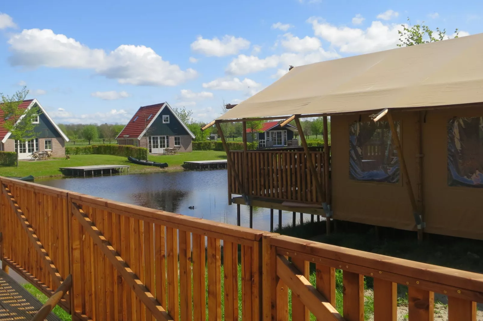 Vakantiepark Eigen Wijze 7-View summer