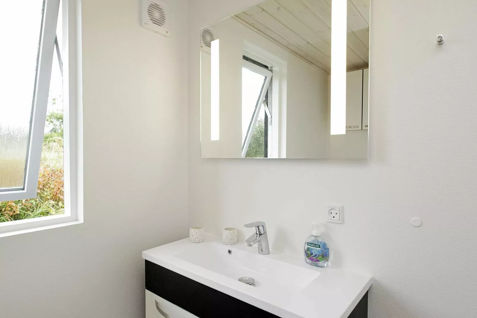 Luxury Pool Retreat in Blavand - By Traum Ferienwohnungen-Indoor