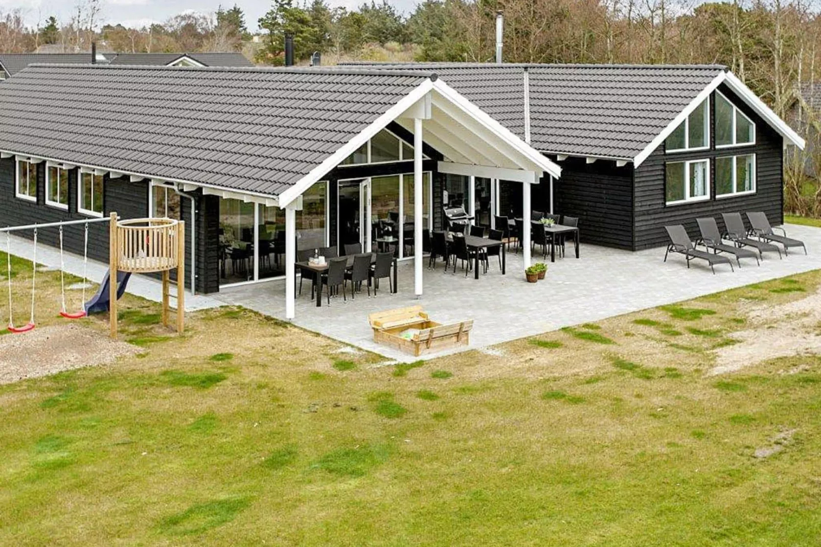 18 Personen Ferienhaus in Blåvand