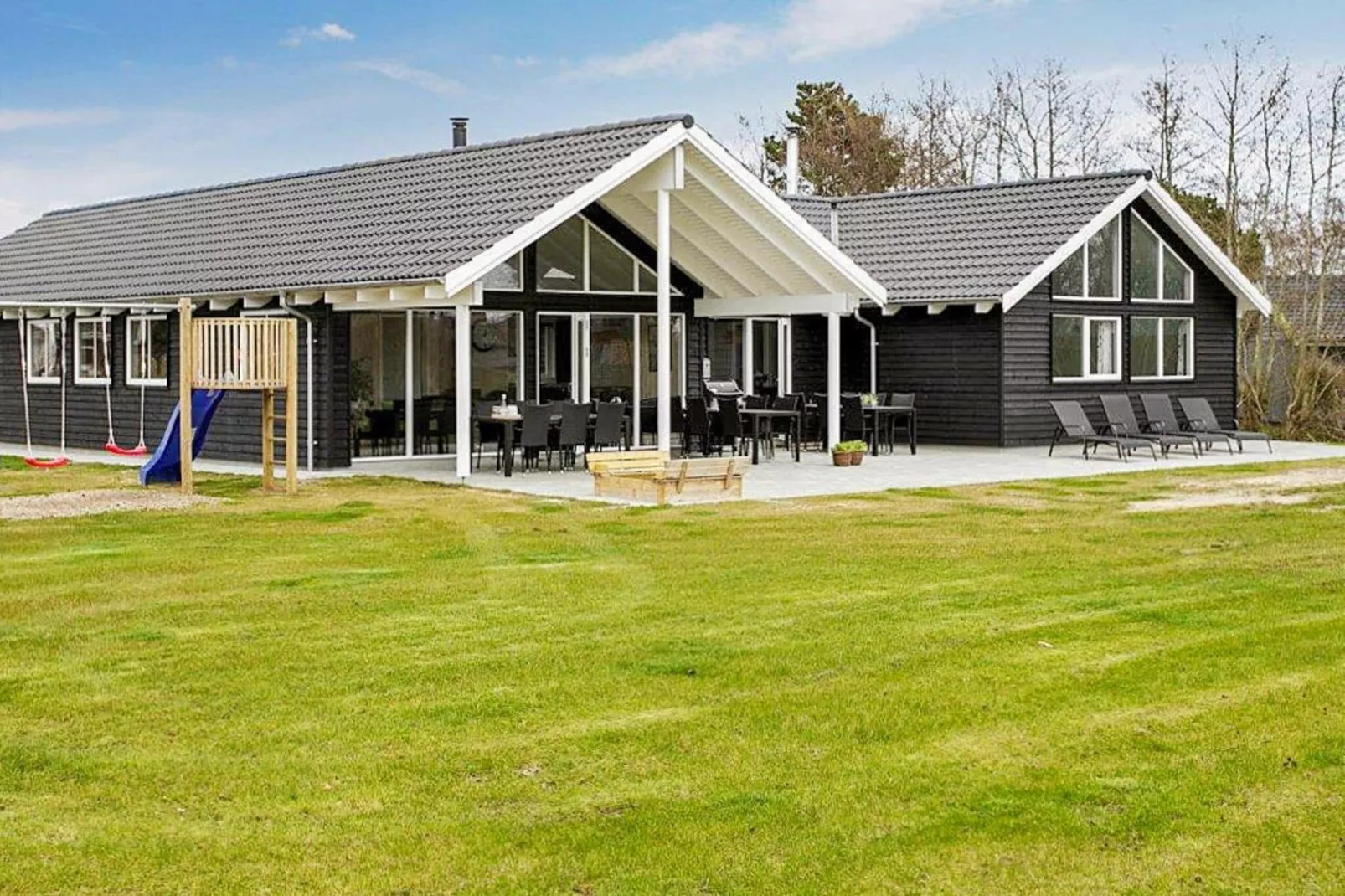Luxury Pool Retreat in Blavand - By Traum Ferienwohnungen-View
