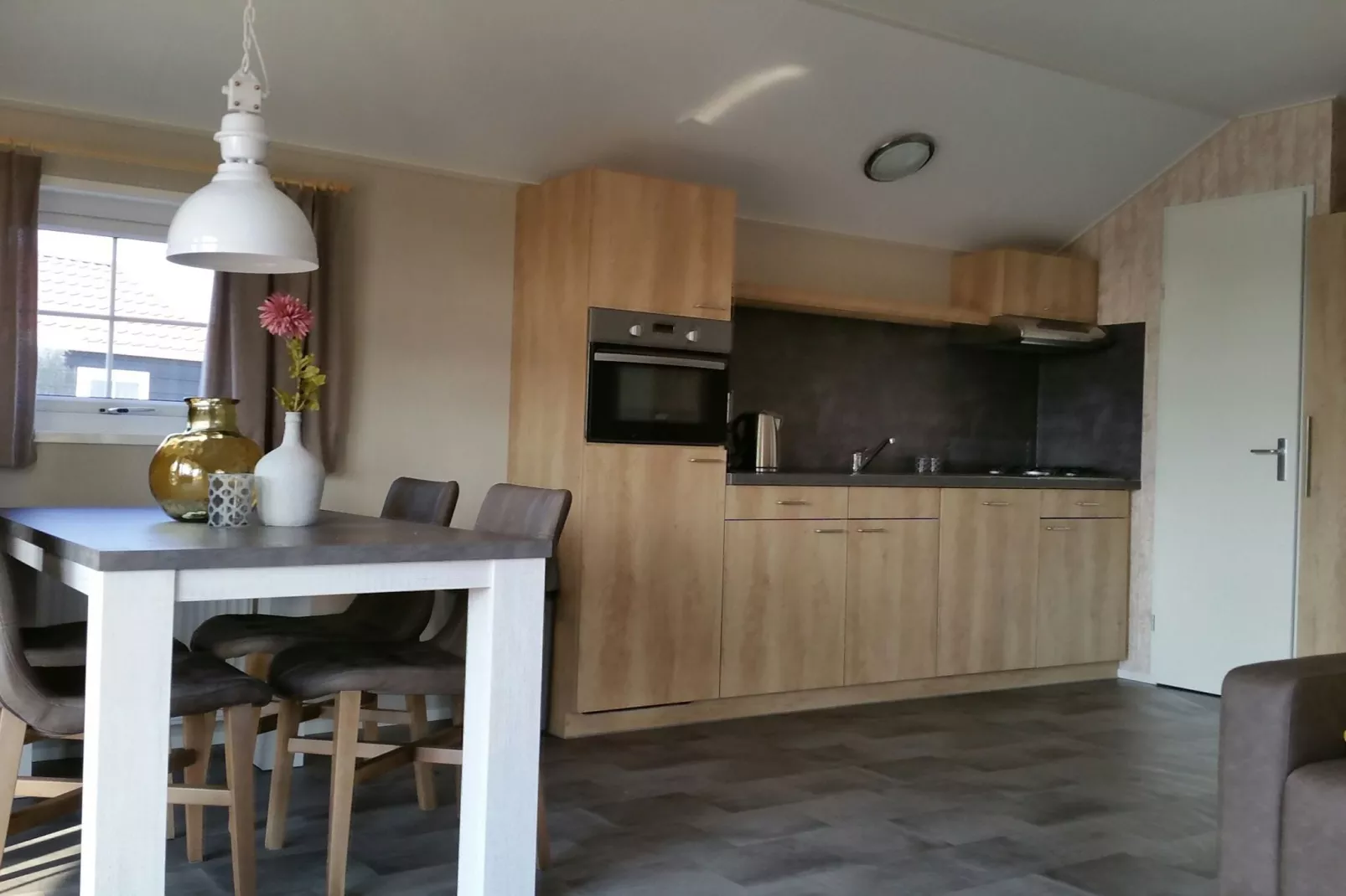 Vakantiepark Eigen Wijze 8-Living room