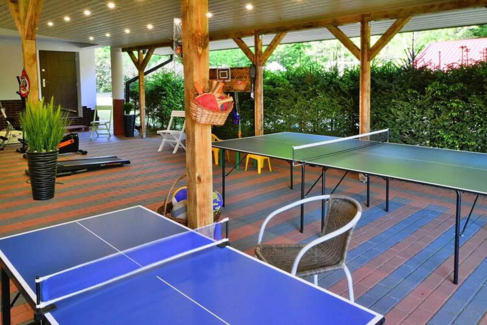 Dom przy stawach Święcianowo-Gym