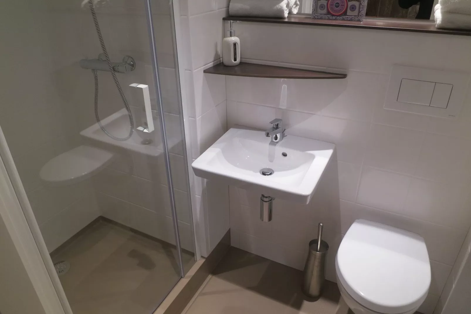 Vakantiepark Eigen Wijze 9-Bathroom