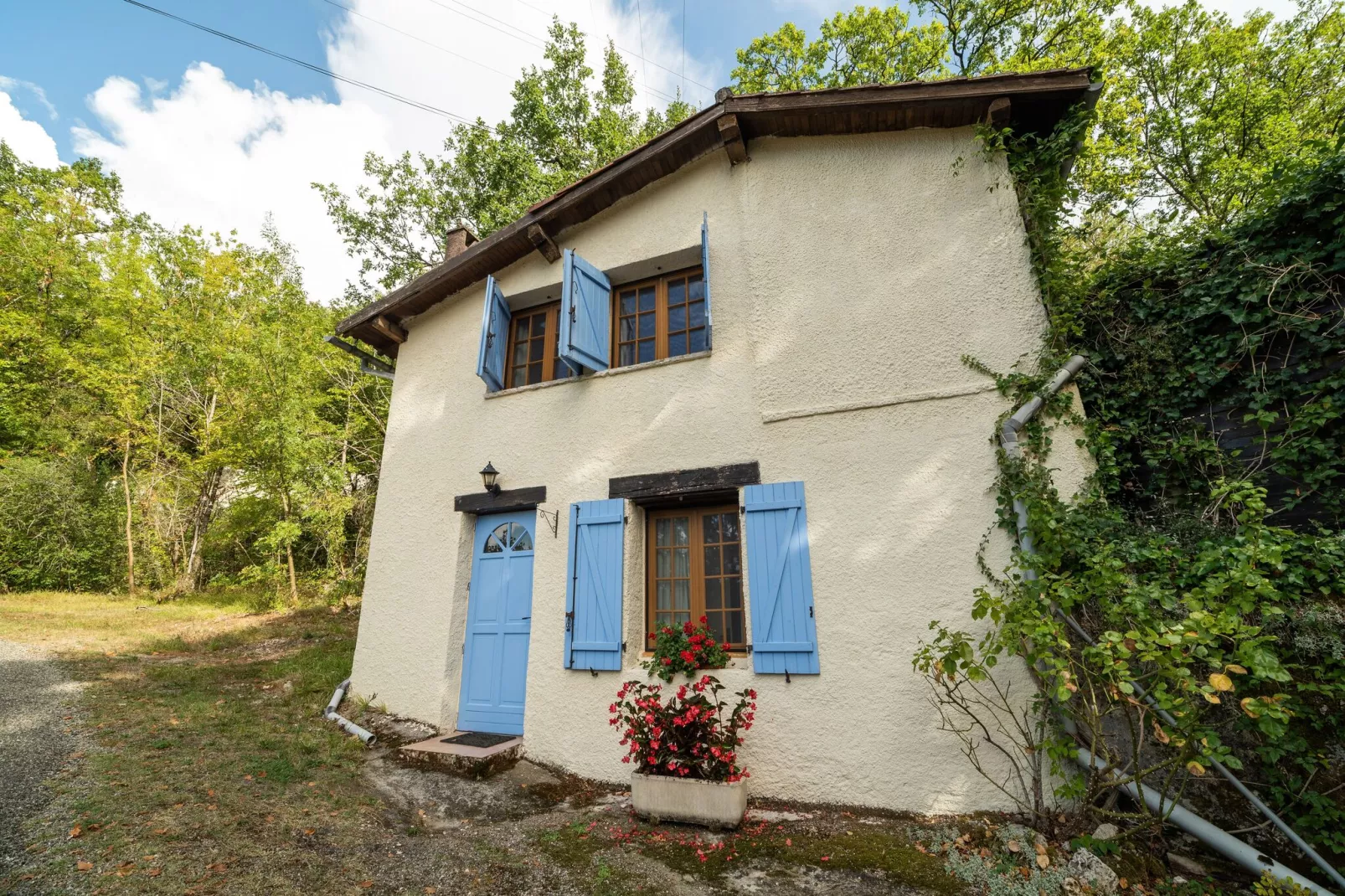 Les Volets Bleus - 4 pers-Exterior summer