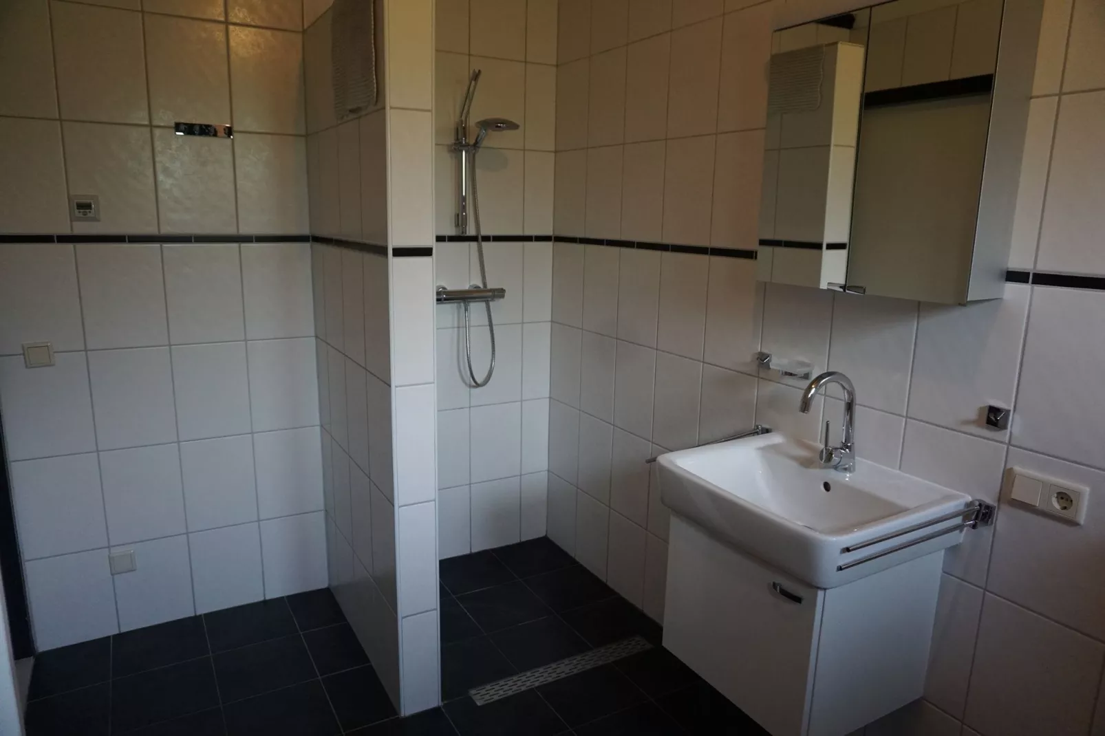 Cederlaan 8-Bathroom