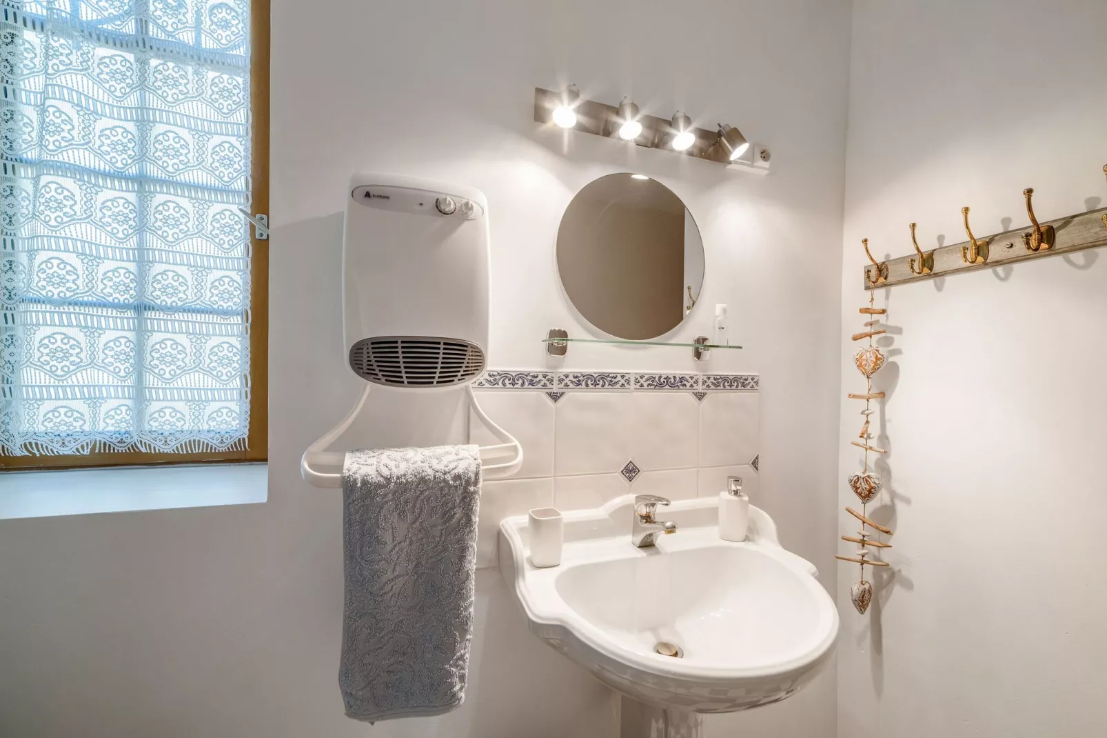 Les Volets Bleus - 4 pers-Bathroom