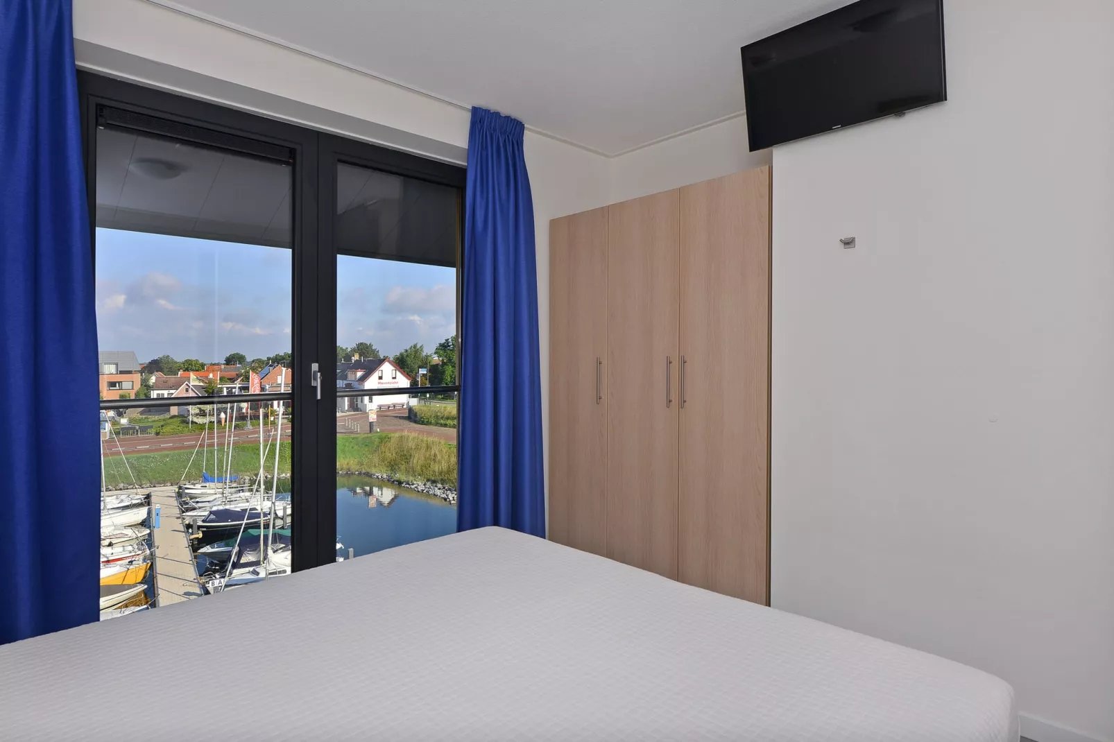 Uithaven 10 F-Bedroom