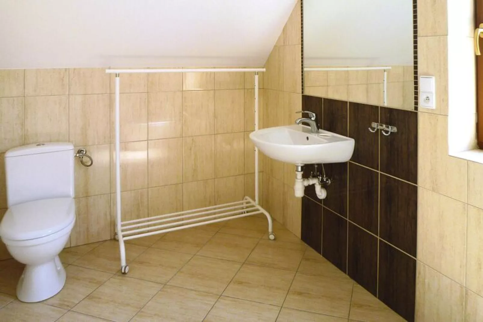 Holiday flat in Kiedrowice-Bathroom