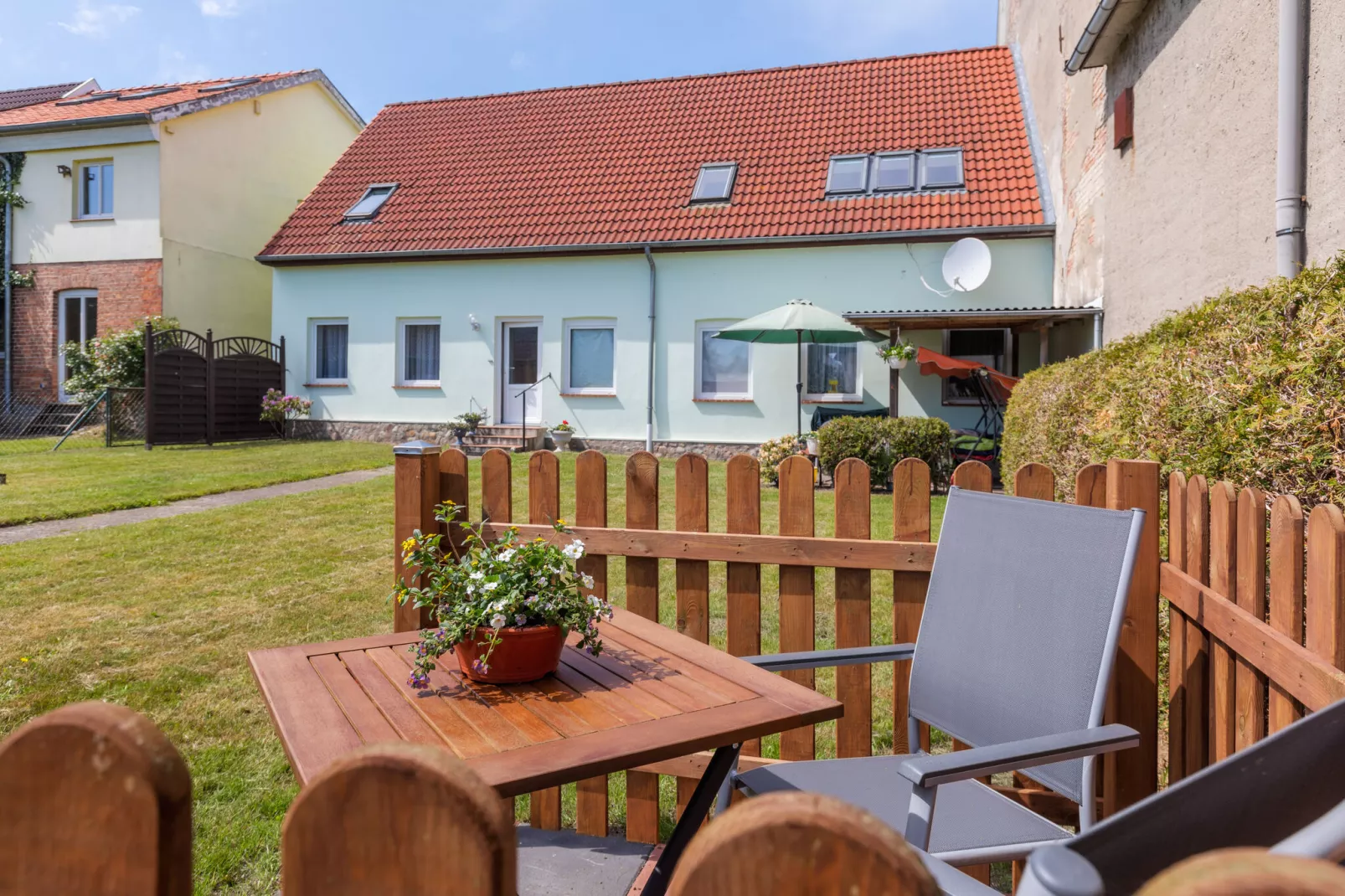 Kirchturmblick 2-Exterior summer