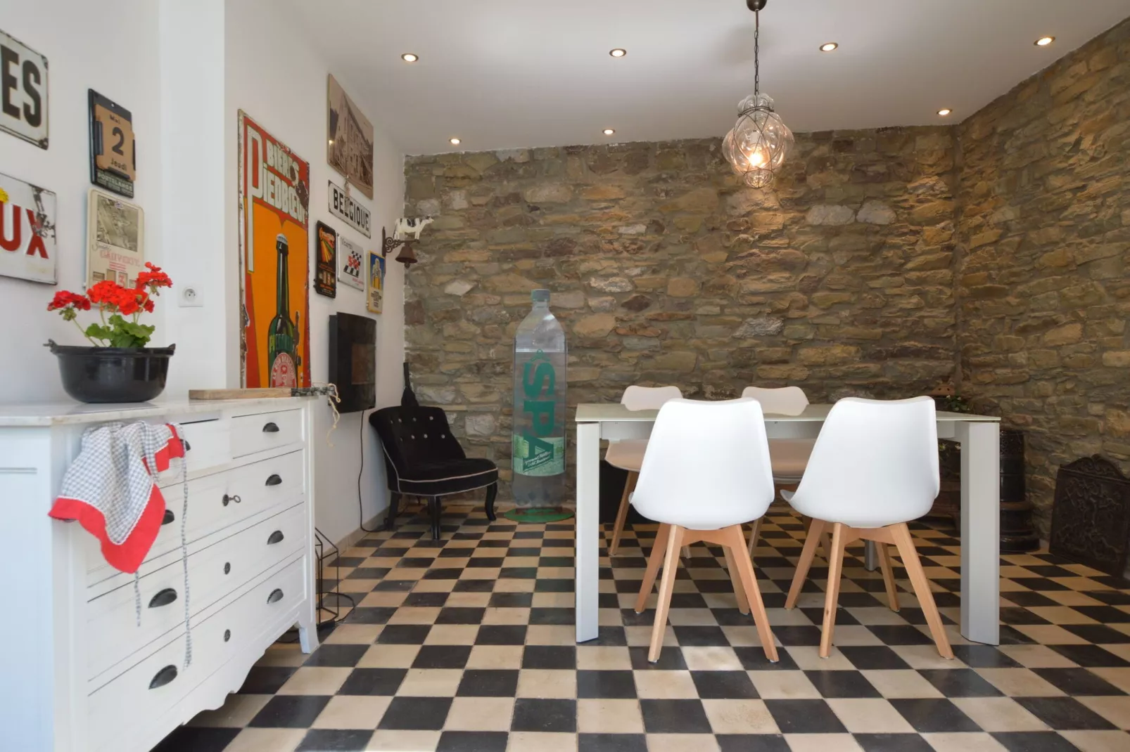 Pré des Veaux-Dining room