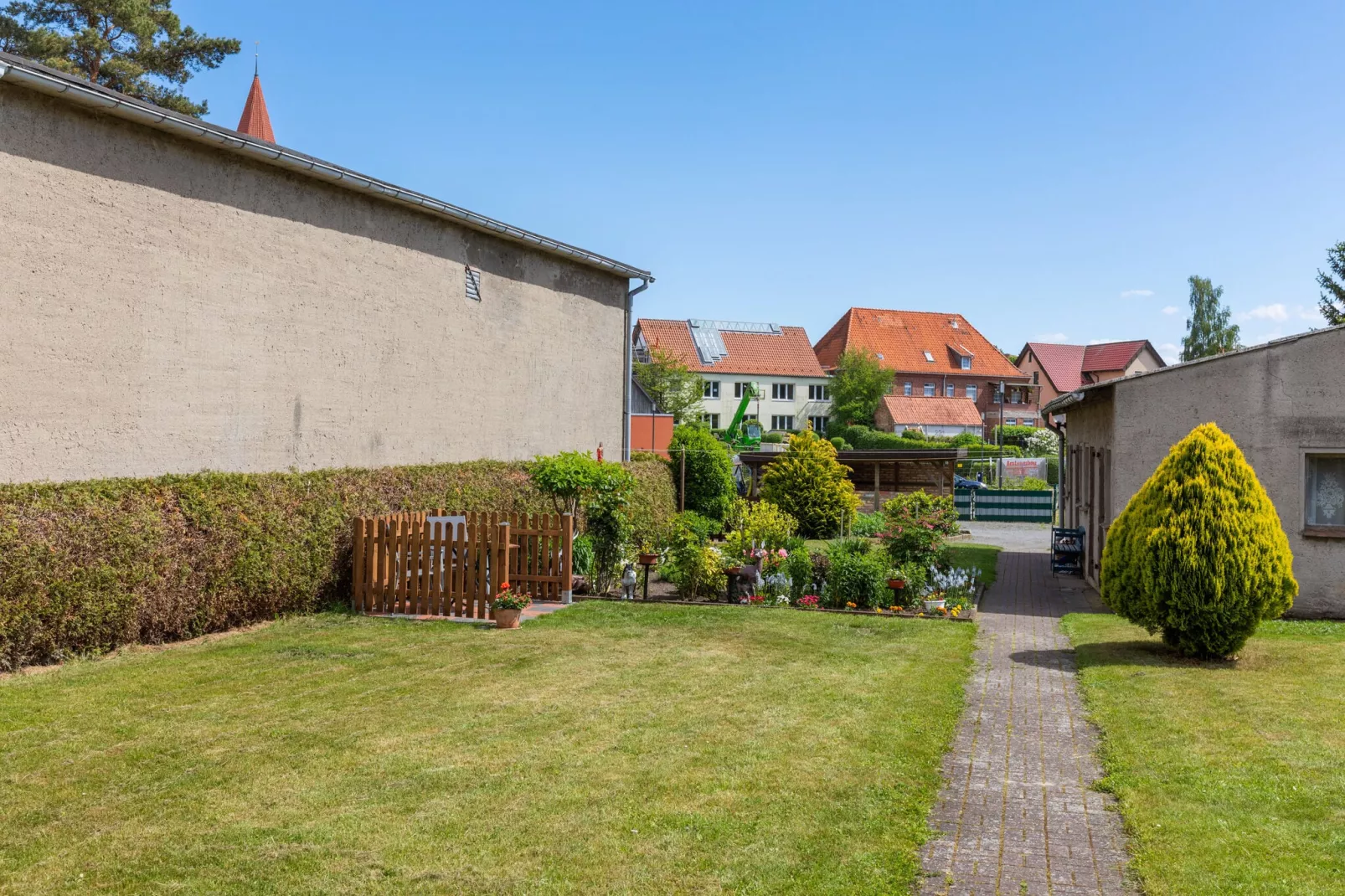 Kirchturmblick 2-Gardens summer
