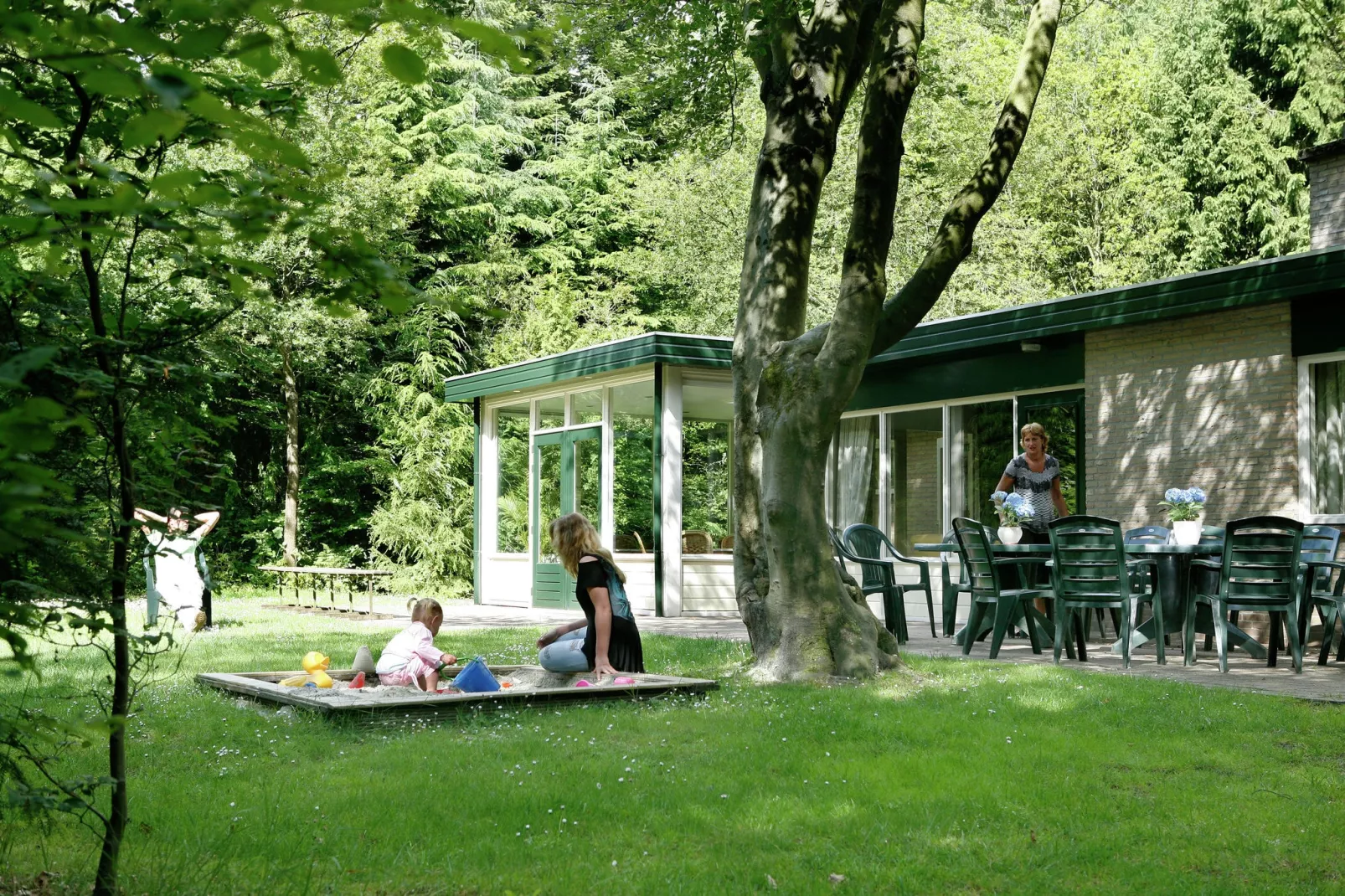 Residence De Eese 8-Exterior summer