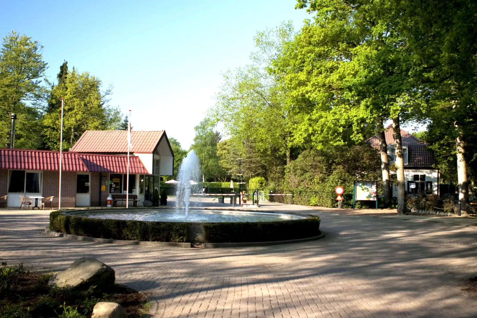 Residence De Eese 4-Park facilities