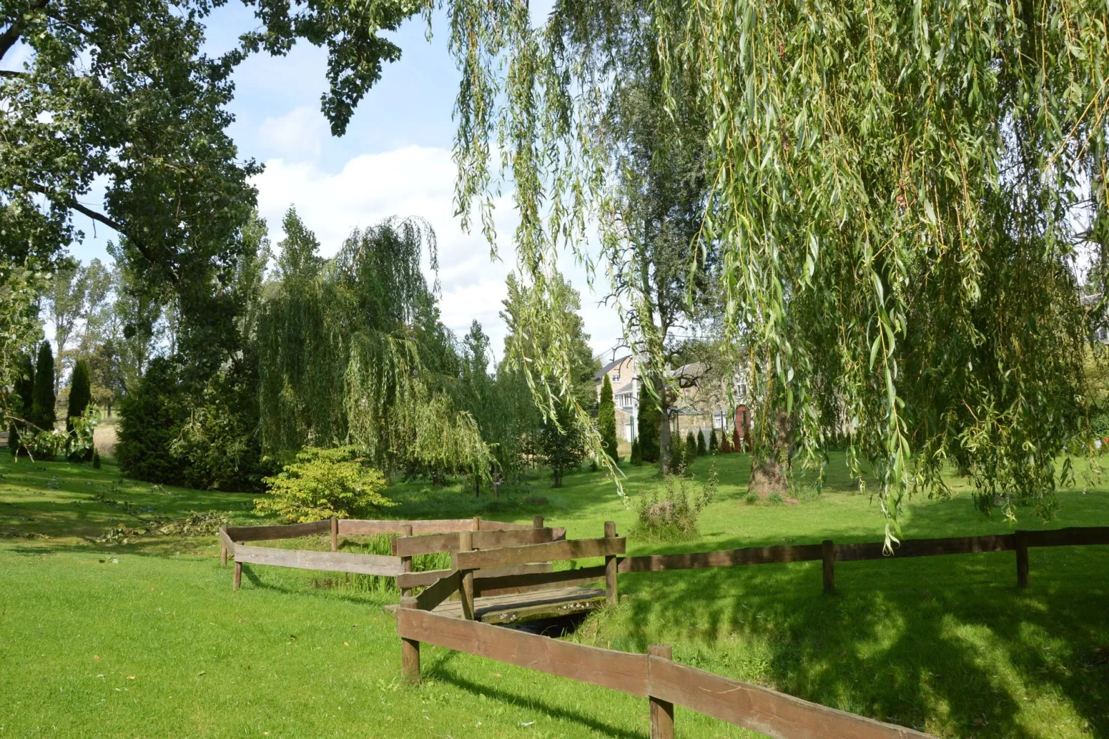 Le Grand Duc-Gardens summer
