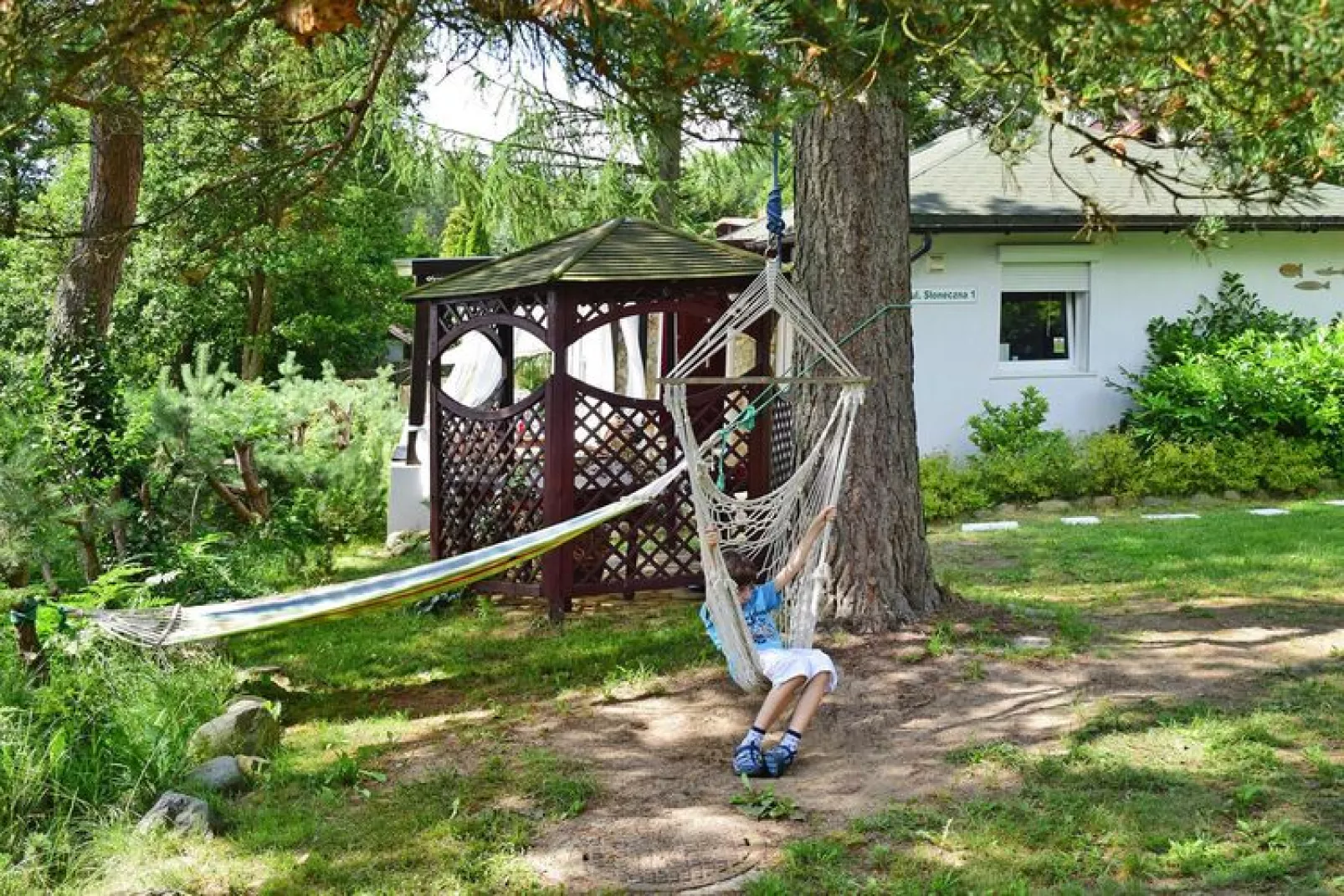 Bungalow Bieszkowice-Gardens summer