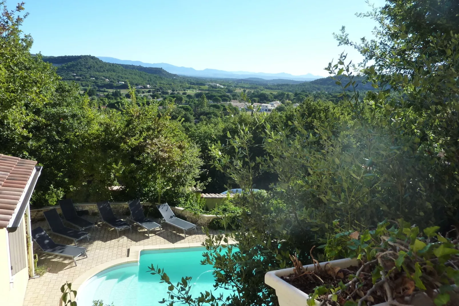 Petite Villa St Paul-View summer