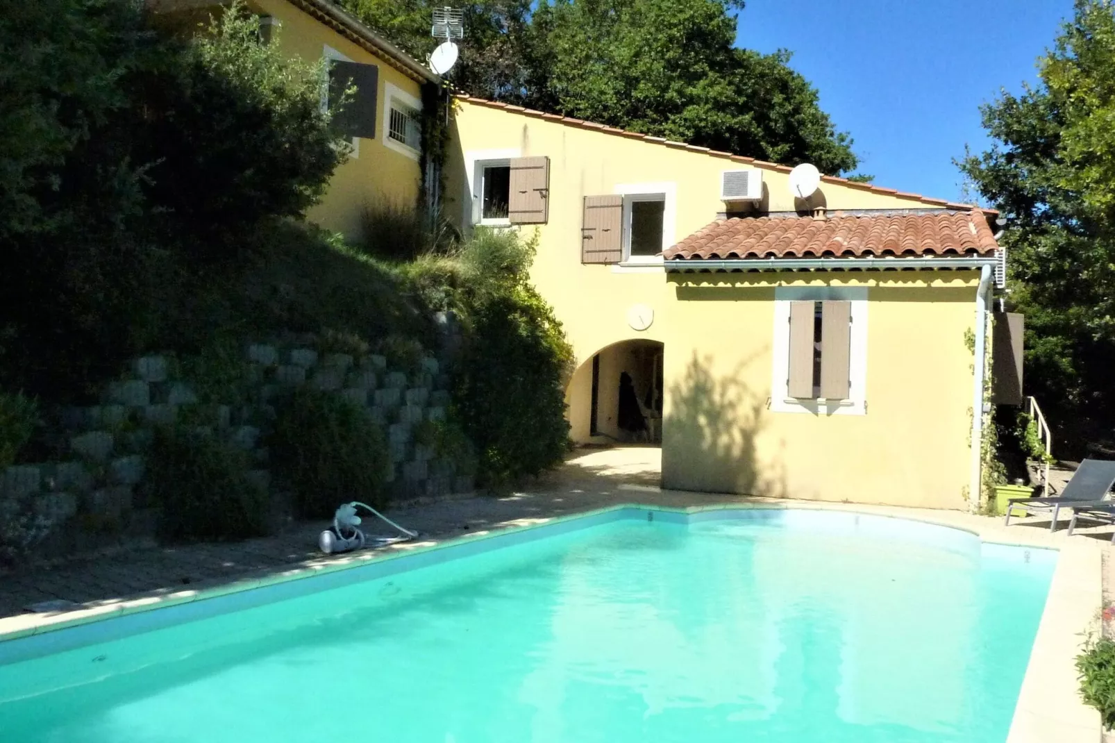 Grand villa St Paul-Exterior summer
