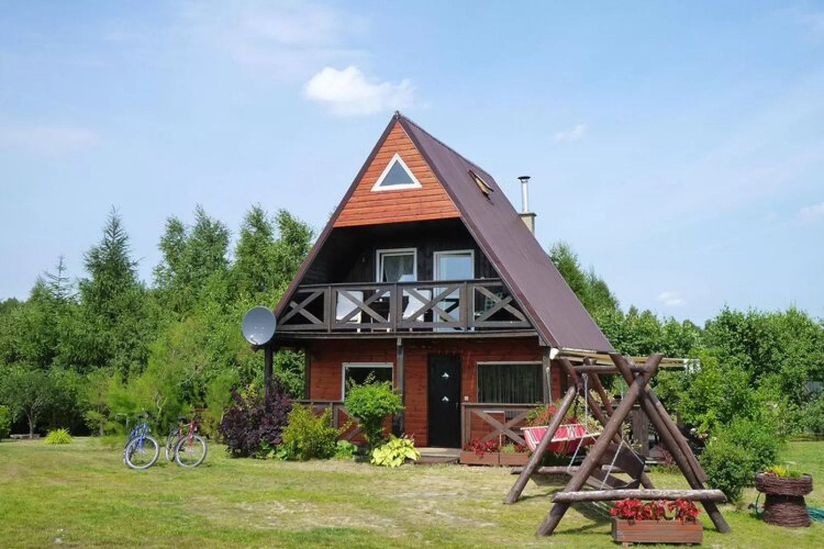 Holiday home in Dobrogoszcz-Exterior summer