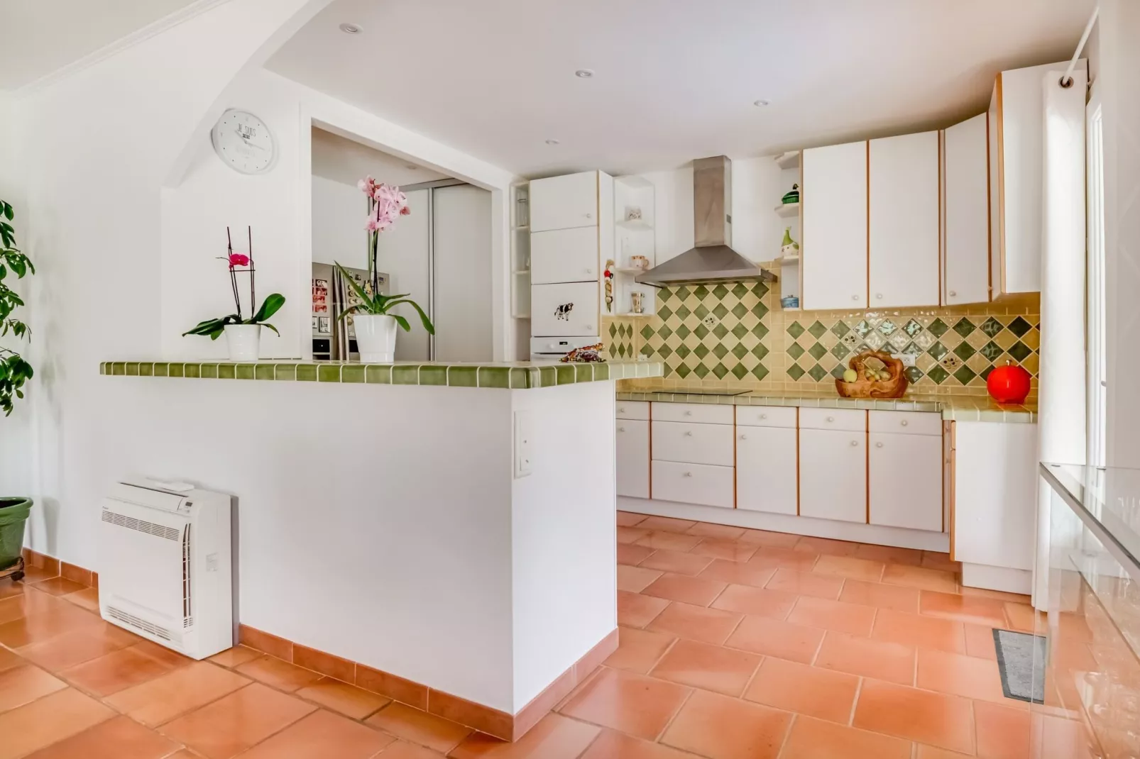 Maison avec piscine-Kitchen